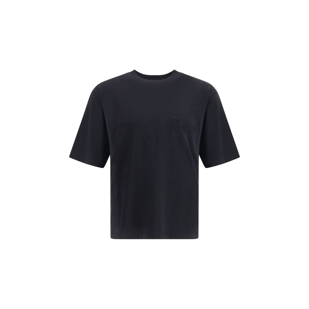 T-shirt en coton noir de la marque Dsquared², coupe classique et logo discret visible sur le devant.