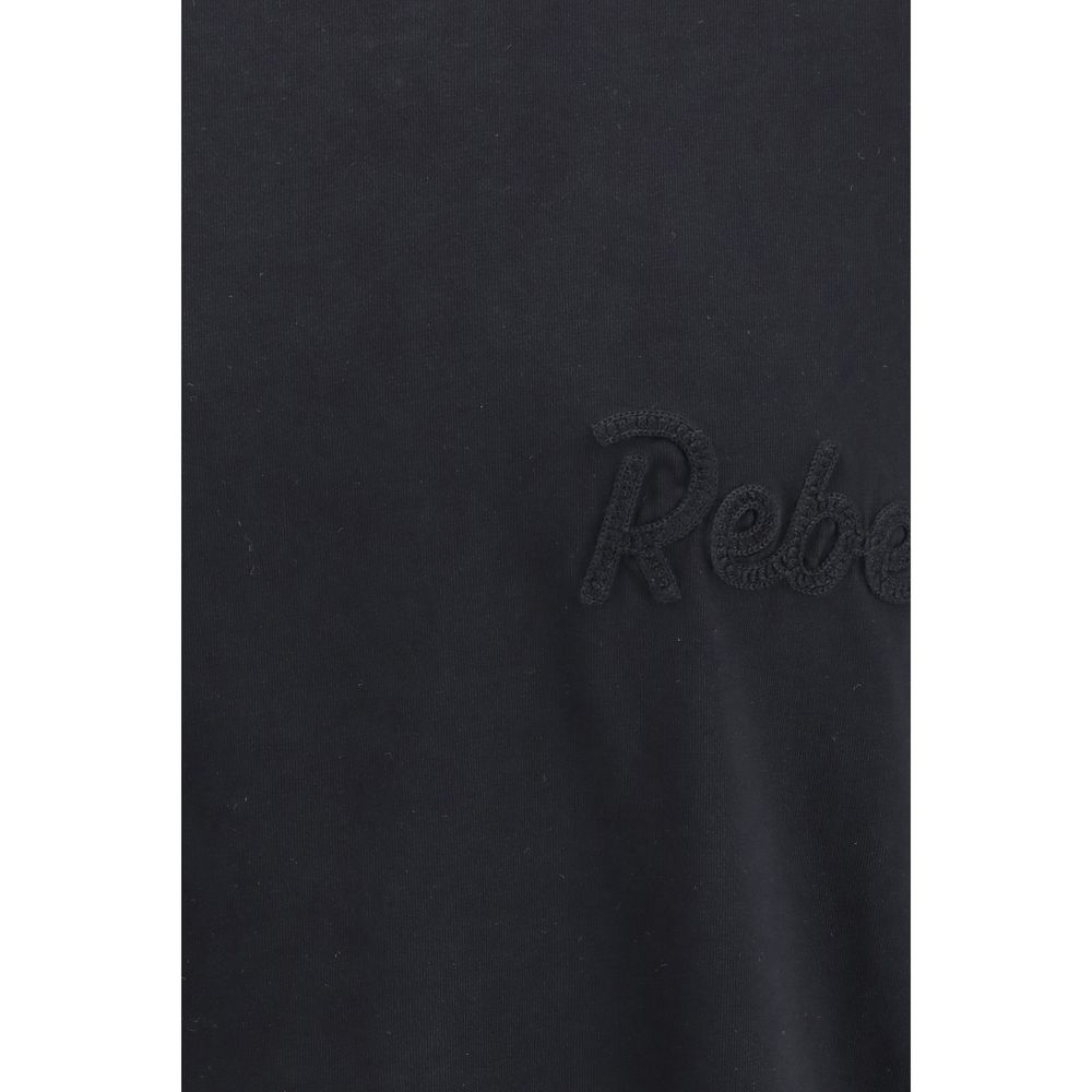 T-shirt en coton noir de la marque Dsquared², coupe classique, porté sur mannequin.