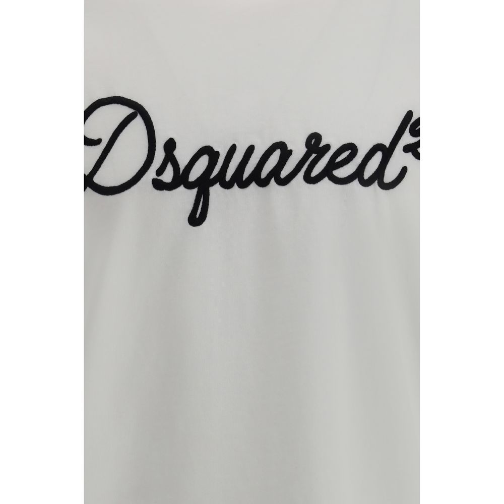 T-shirt blanc en coton de la marque Dsquared², coupe classique, visible sur un mannequin avec col rond.