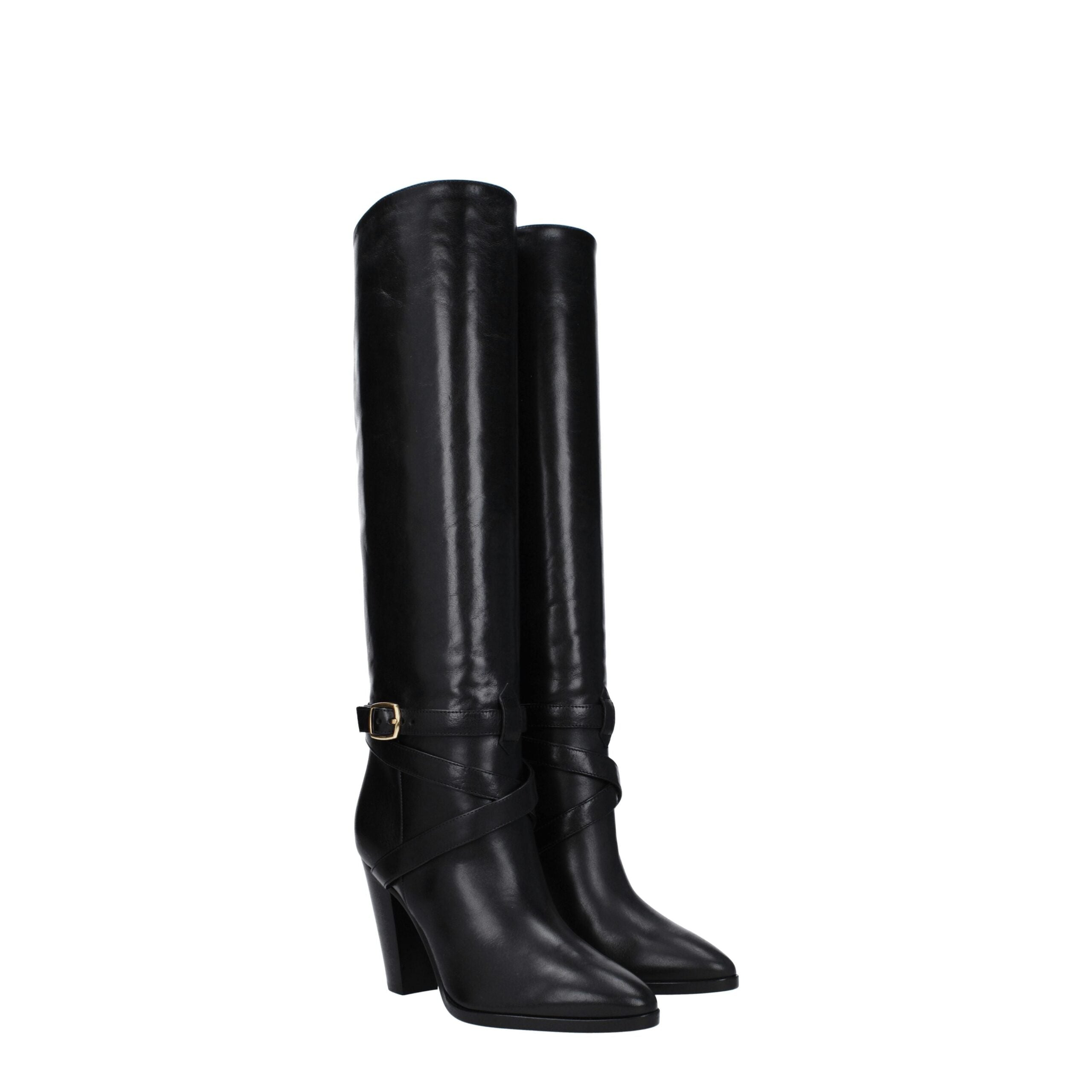 Bottes à talons hauts en cuir noir de Celine, élégantes et sophistiquées, avec détails en cuir lisse et semelle en cuir.