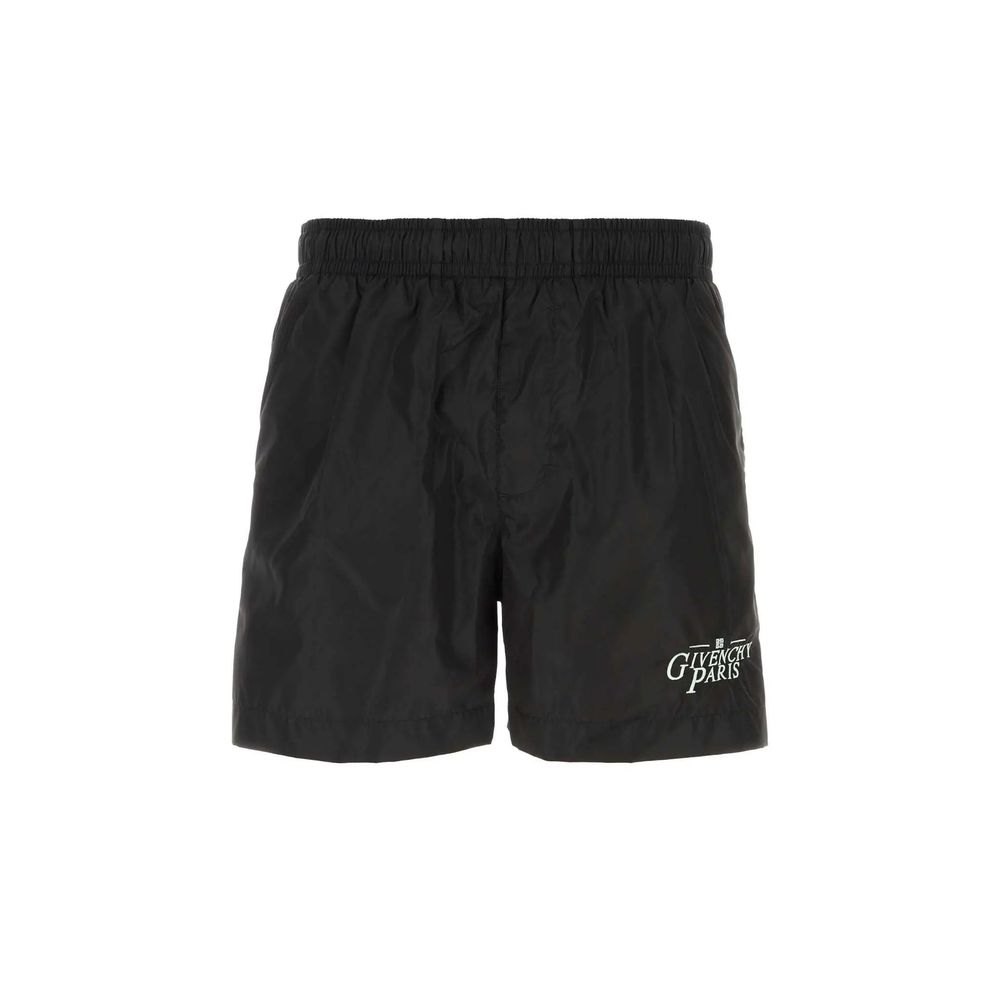 Shorts noirs en polyamide Givenchy, style moderne, coupe ajustée, avec détails élégants, parfaits pour un look sophistiqué.
