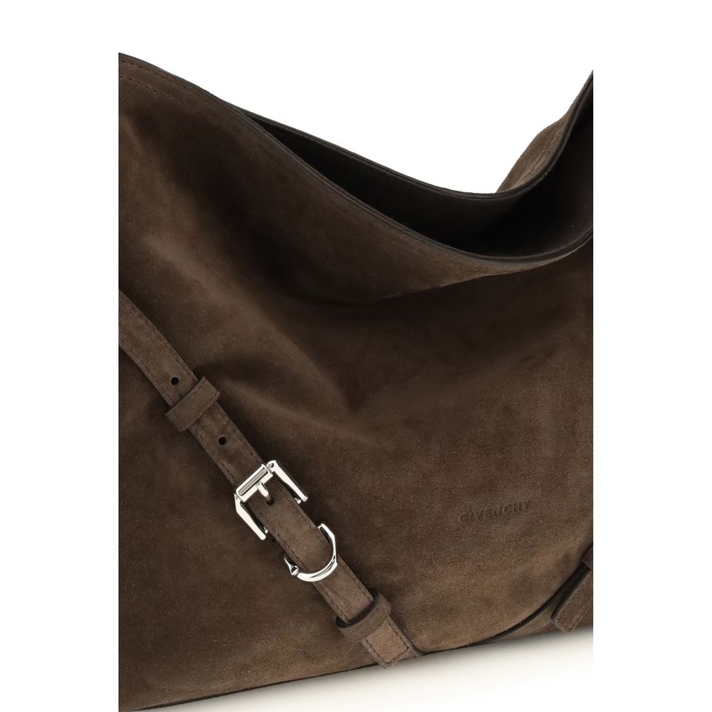 Sac à épaule Givenchy Bos Taurus en cuir de veau noir, élégant et sophistiqué, avec détails en métal brillant.