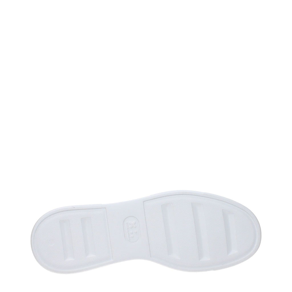 Chaussures basses en cuir blanc Philipp Plein pour homme, sneakers décontractés et élégants, vue de face.
