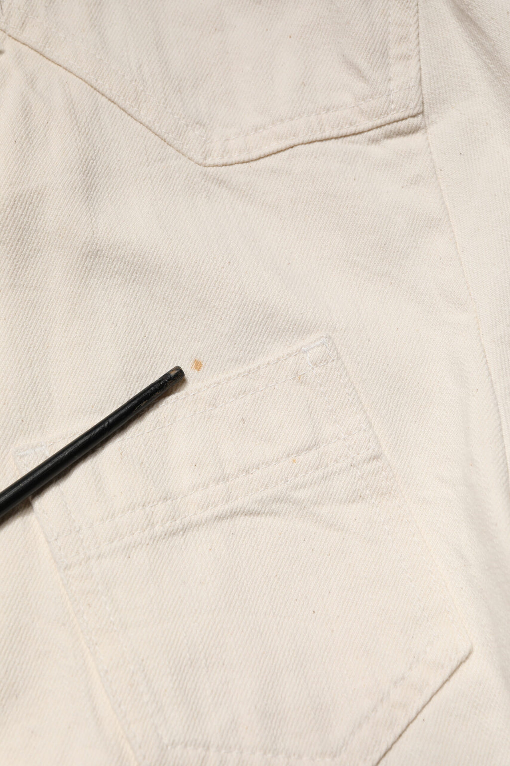 Veste en denim blanc cassé Dolce & Gabbana pour homme avec fermeture éclair complète, style blouson en coton.