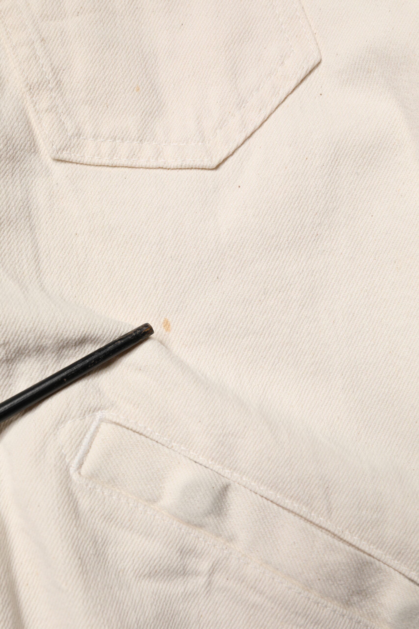 Veste blouson en denim blanc avec fermeture éclair complète, pour homme, marque Dolce & Gabbana, en coton.