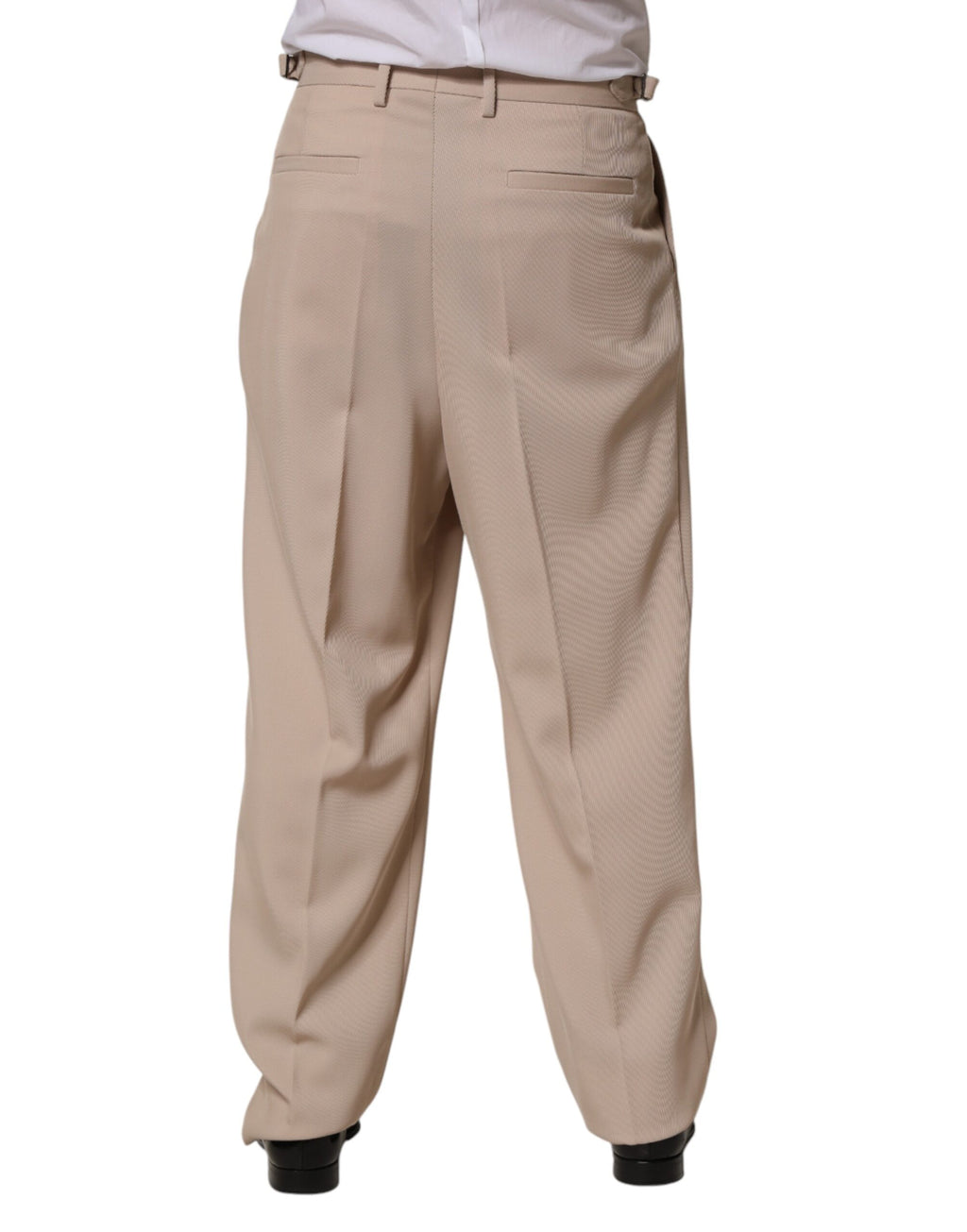Pantalon homme Dolce & Gabbana beige en tissu stretch, coupe droite élégante, pour costume ou tenue formelle.