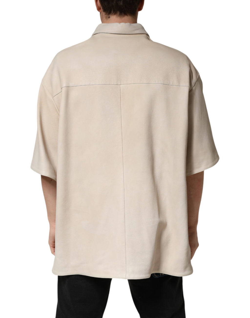 Chemise décontractée en cuir beige de Dolce & Gabbana pour homme, avec boutons et style casual visible sur l'image.