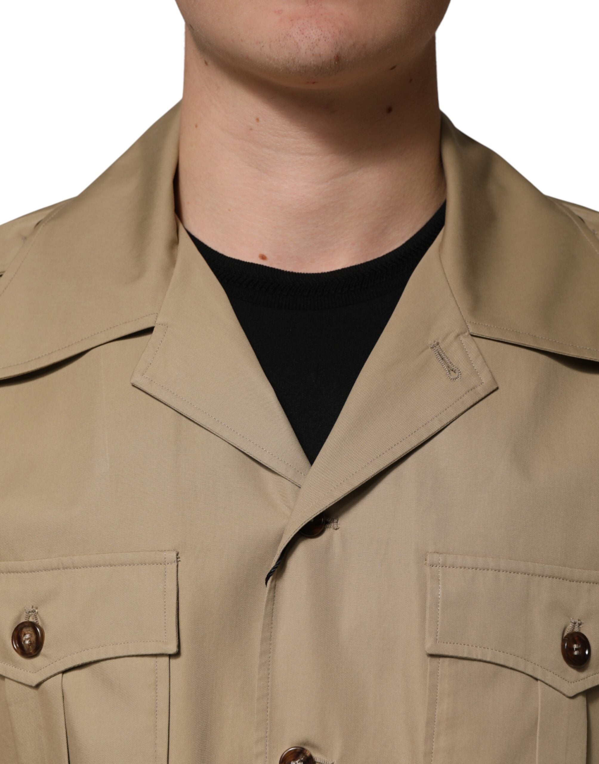 Chemise homme à manches courtes Dolce & Gabbana, style pin-up brun, casual, avec col et boutons visibles.