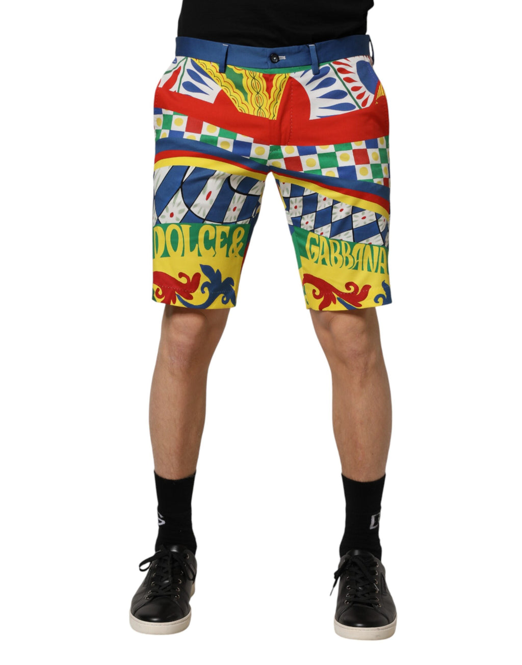 Shorts bermuda pour homme Dolce & Gabbana imprimé multicolore Carretto, style élégant et coloré.