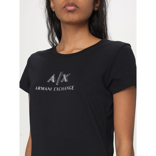 T-shirt en coton noir Armani Exchange, coupe classique, avec logo discret sur la poitrine, vue de face.