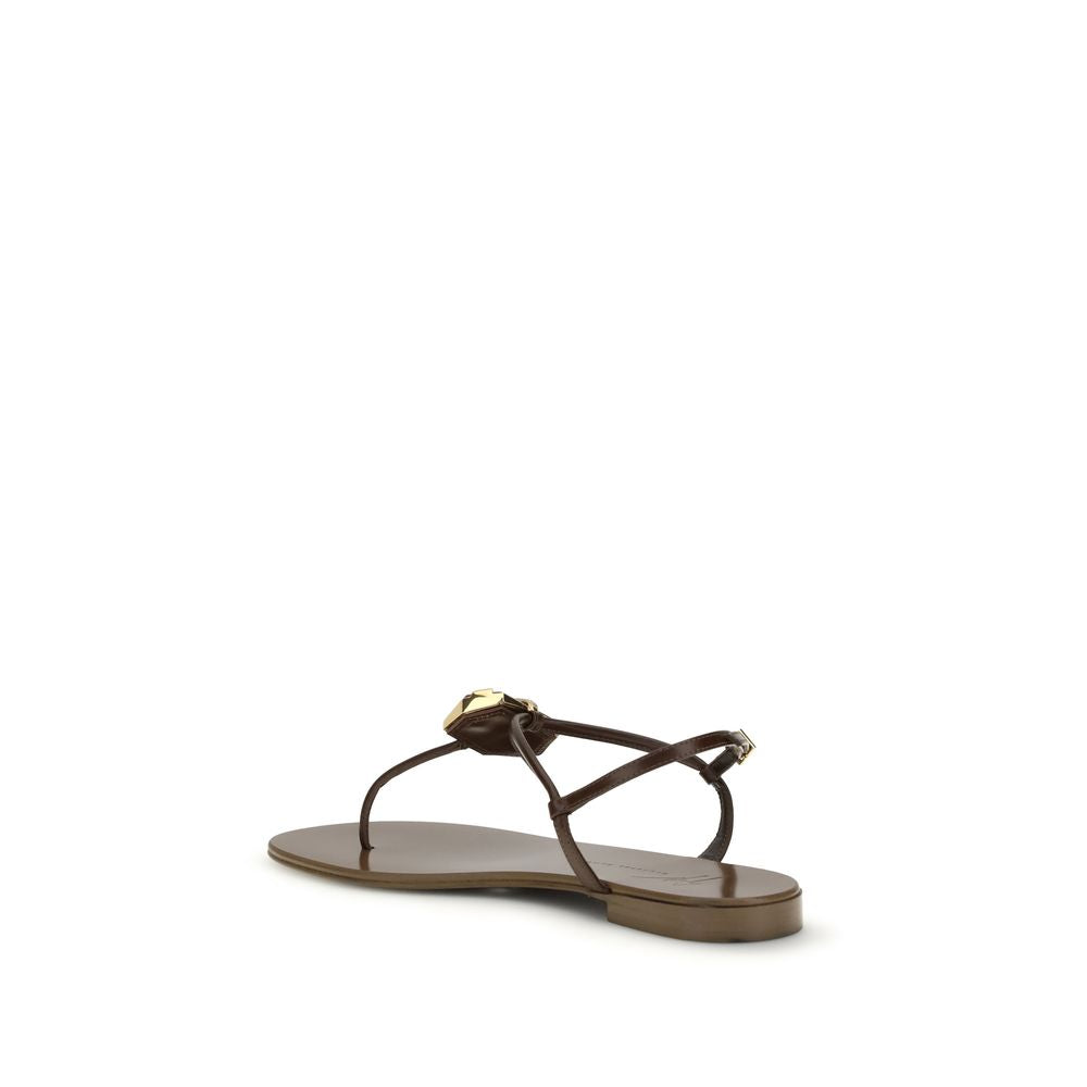 Sandales plates en acier inoxydable marron de Giuseppe Zanotti, vue de dessus avec détails de design élégant.