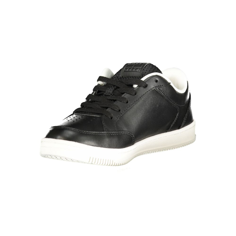 Sneakers pour hommes Tommy Hilfiger en polyuréthane noir, mode décontractée et style moderne.