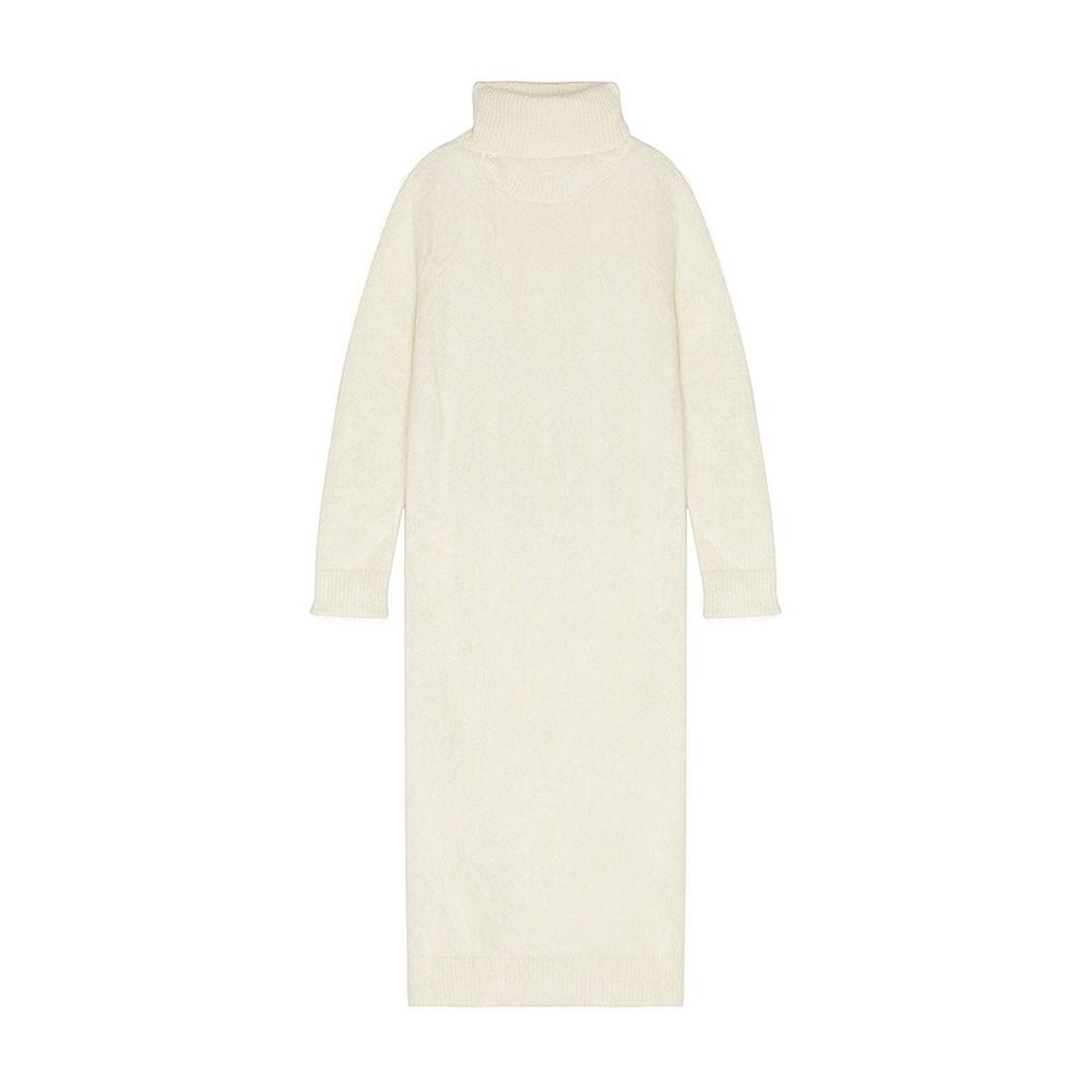 Robe décontractée en mohair blanc de la marque Saint Laurent, coupe élégante et tissu doux visible sur l'image.
