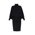 Robe décontractée en laine noire Saint Laurent, coupe élégante et style sophistiqué, portée décontractée ou chic.
