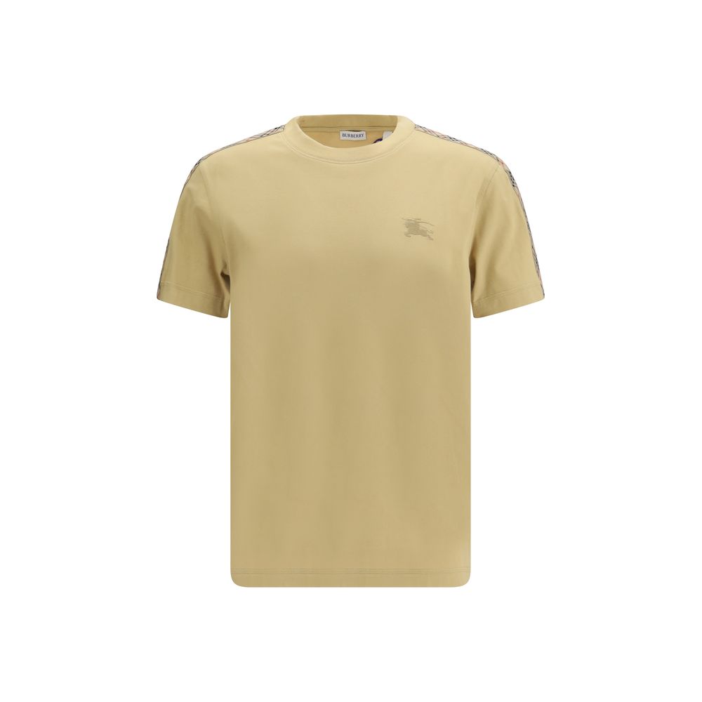 T-shirt en coton beige de la marque Burberry, coupe classique avec logo discret sur la poitrine, vue de face.
