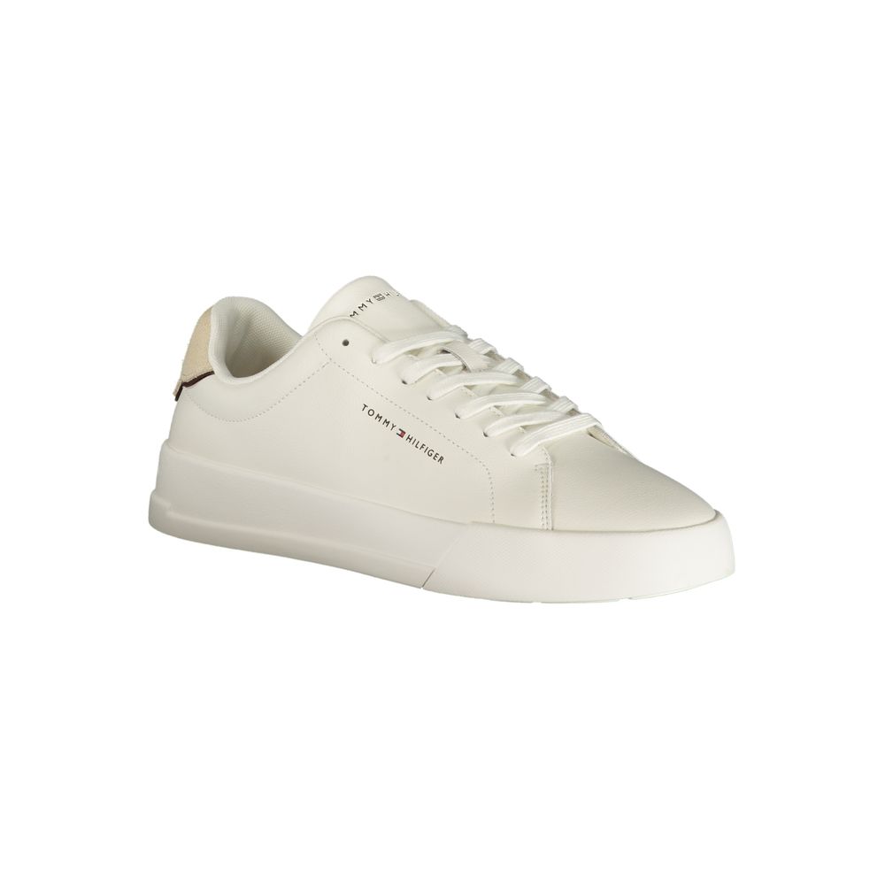 Sneakers en polyuréthane blanches Tommy Hilfiger pour homme, avec design moderne et semelle blanche visible.