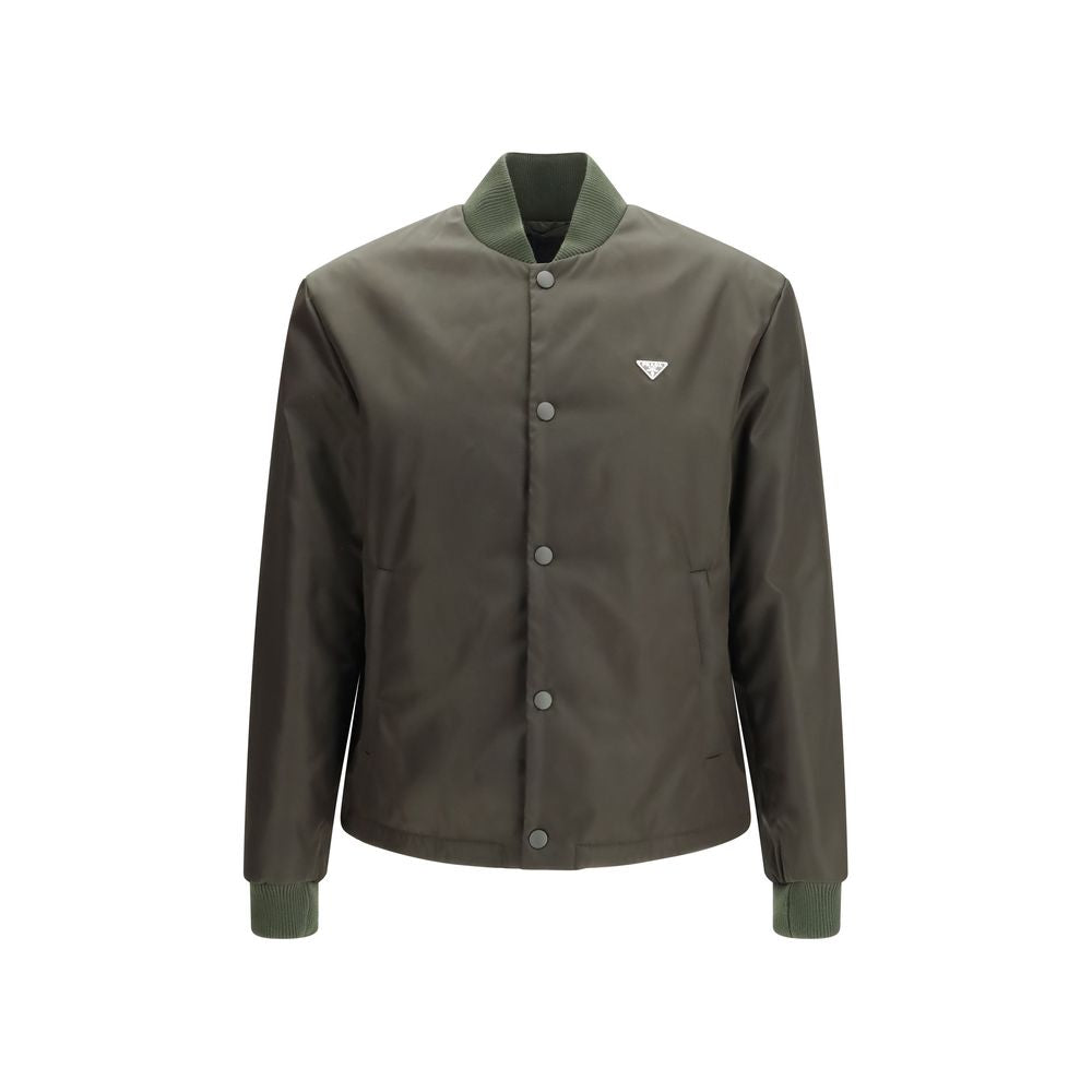Veste bomber bicolore en nylon Prada, style moderne avec détails élégants, vue de face sur un fond neutre.