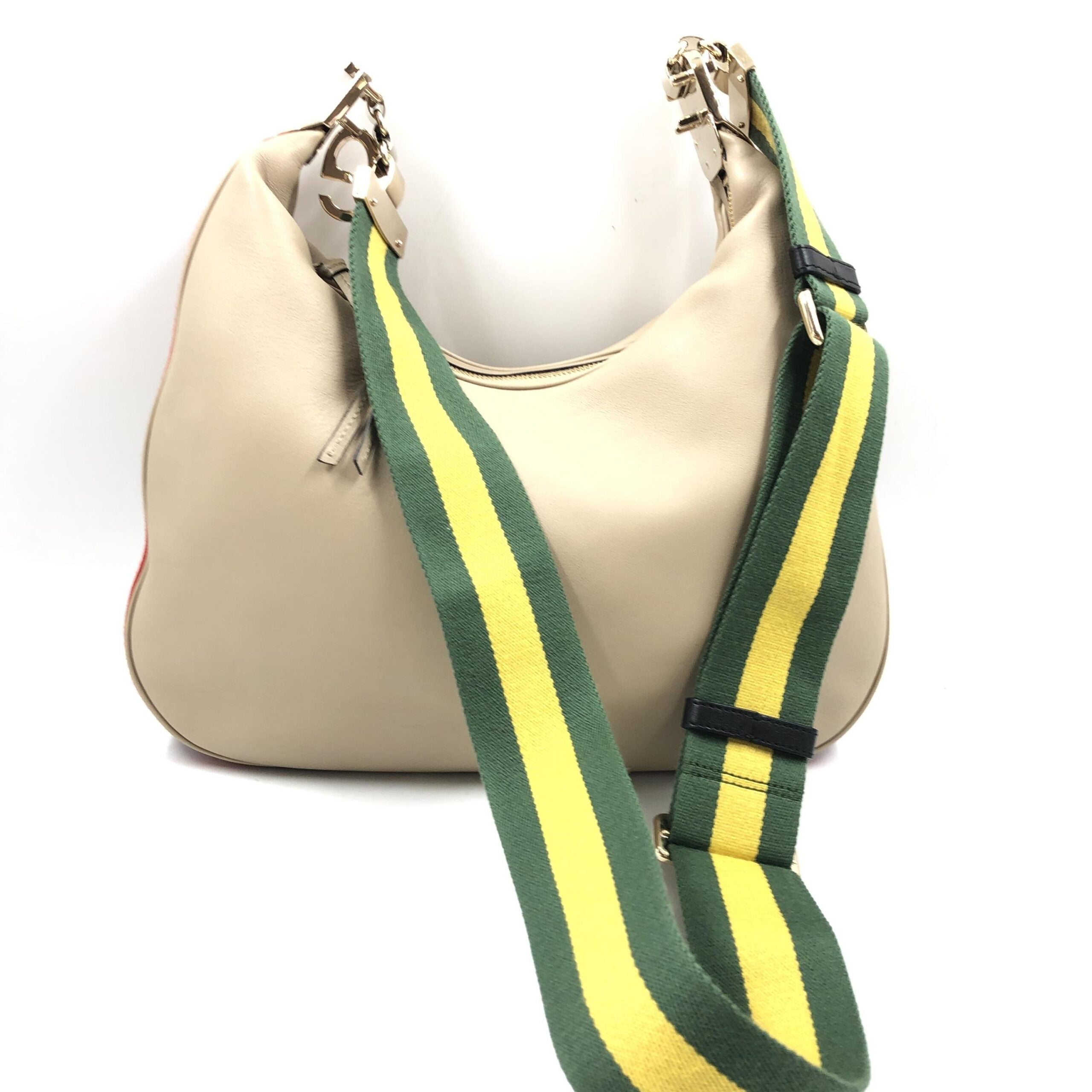 Sacoche Gucci Aria en cuir de veau beige avec bande Web, grande taille et bandoulière, élégante et sophistiquée.