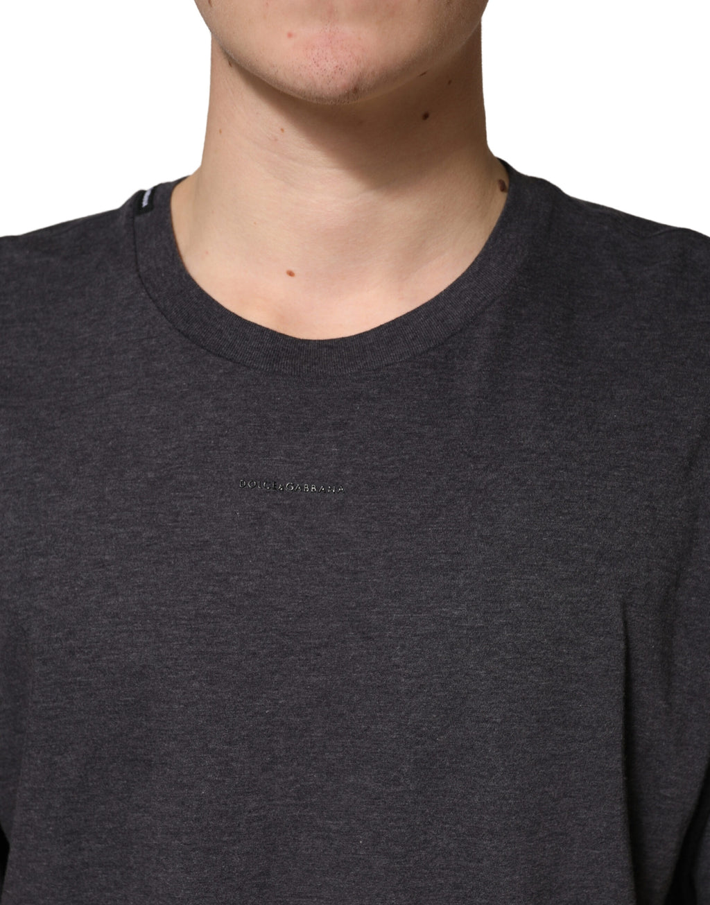 T-shirt à manches courtes en coton gris foncé Dolce & Gabbana, col rond, style décontracté et confortable.