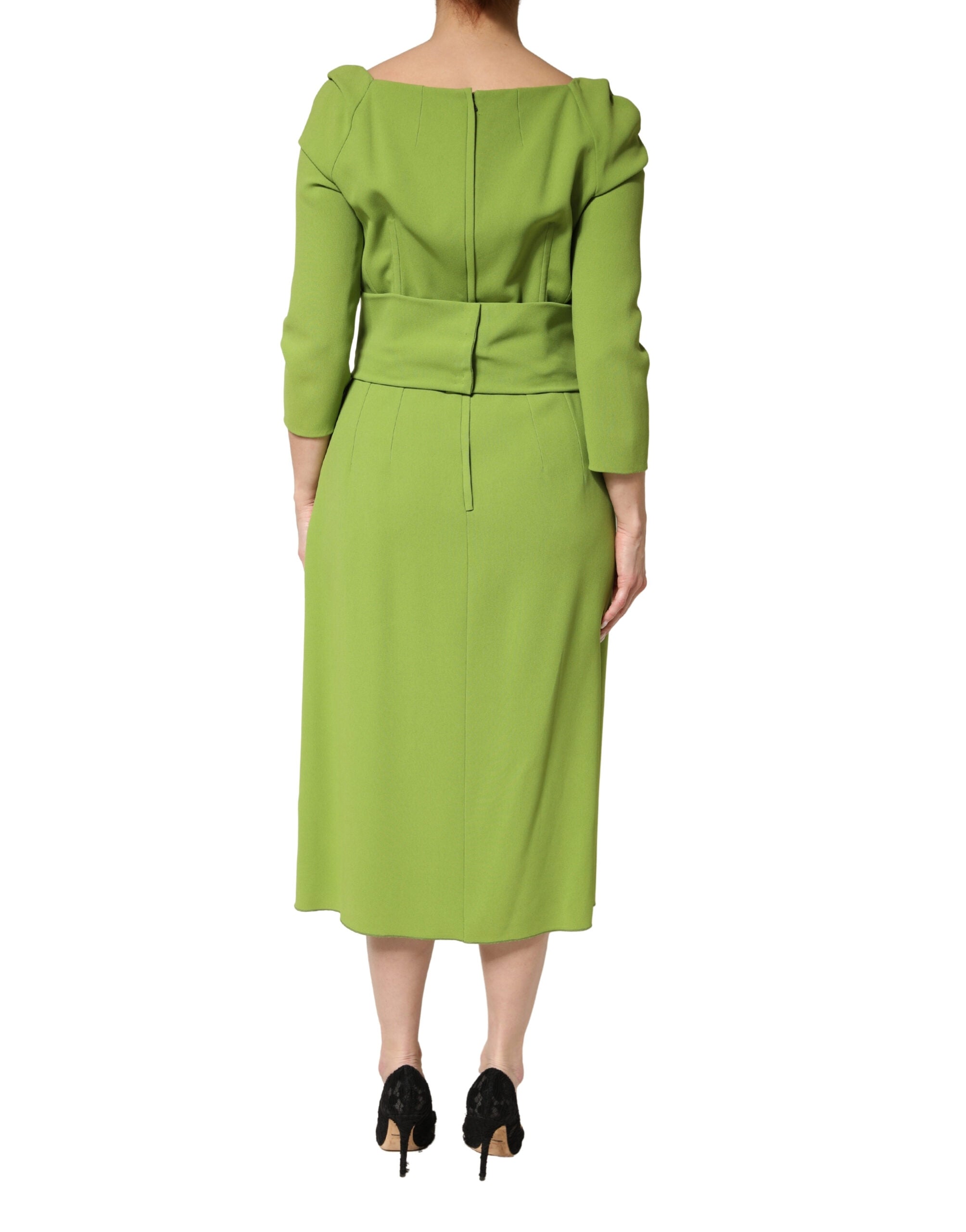 Robe midi en soie verte Dolce & Gabbana avec décolleté en cœur, élégante et fluide, pour une allure sophistiquée.