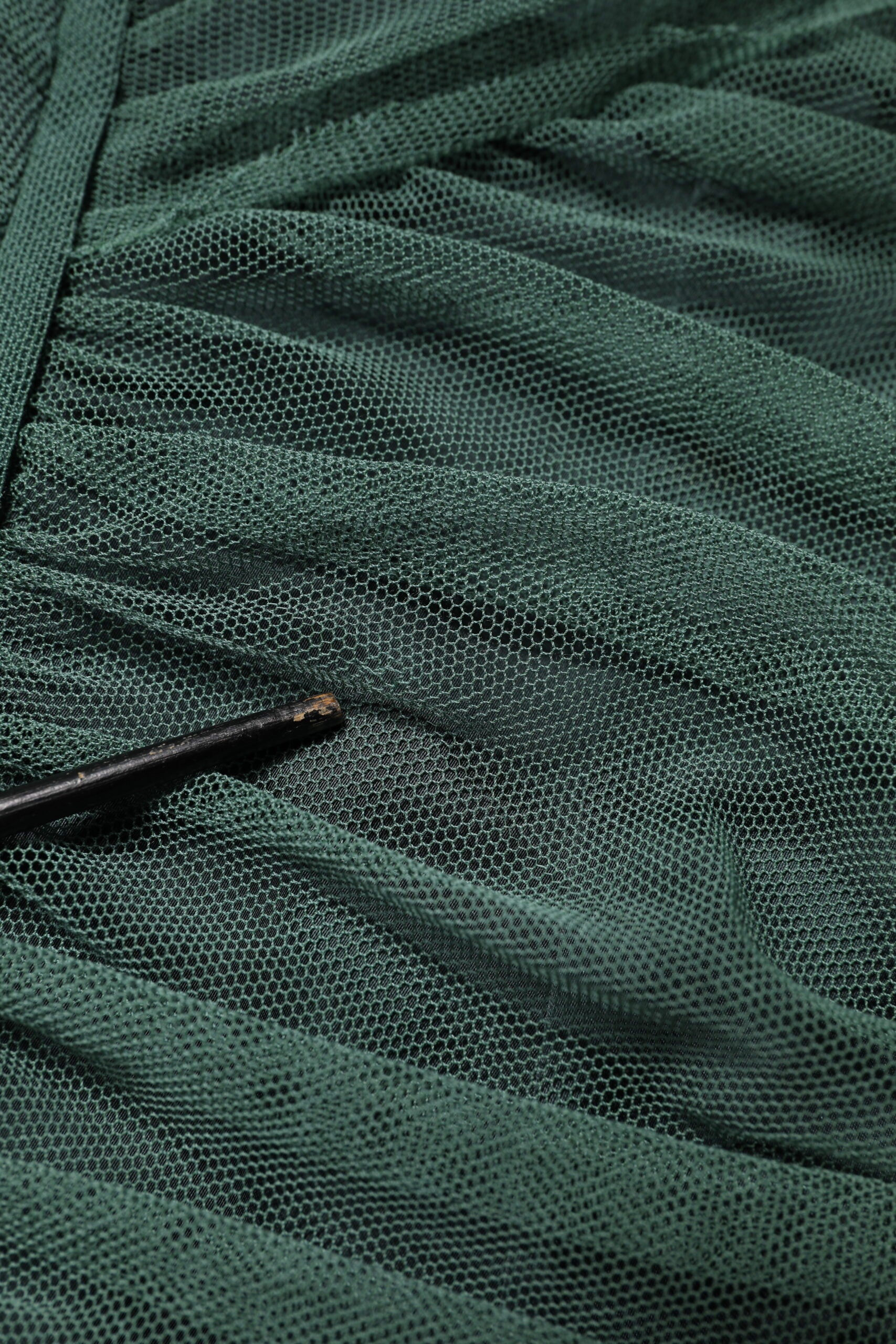 Robe midi en mesh transparent verte Dolce & Gabbana avec manches froncées et effet ruched.