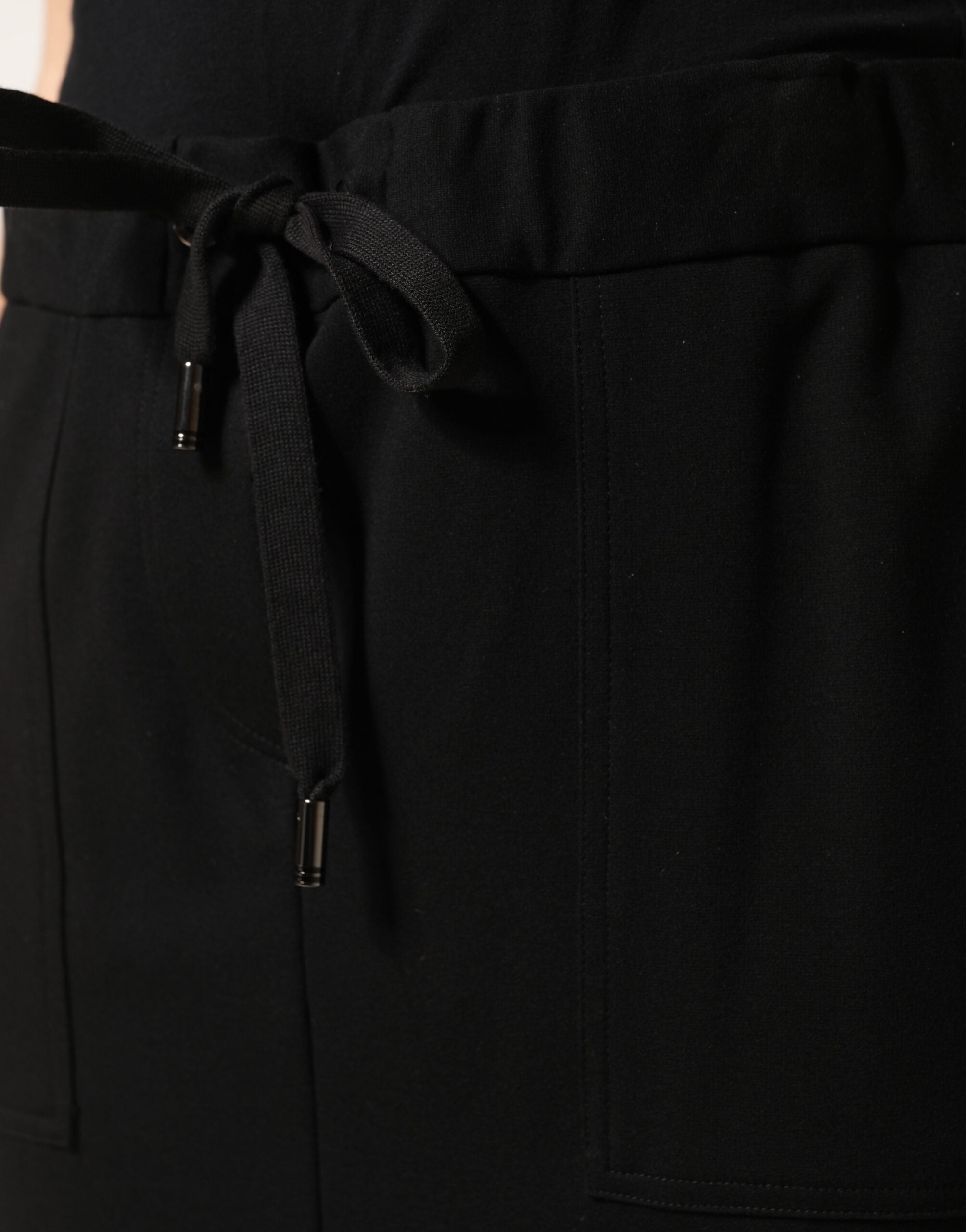 Jupe longue maxi cargo en coton noir de Dolce & Gabbana avec cordon de serrage et style décontracté.