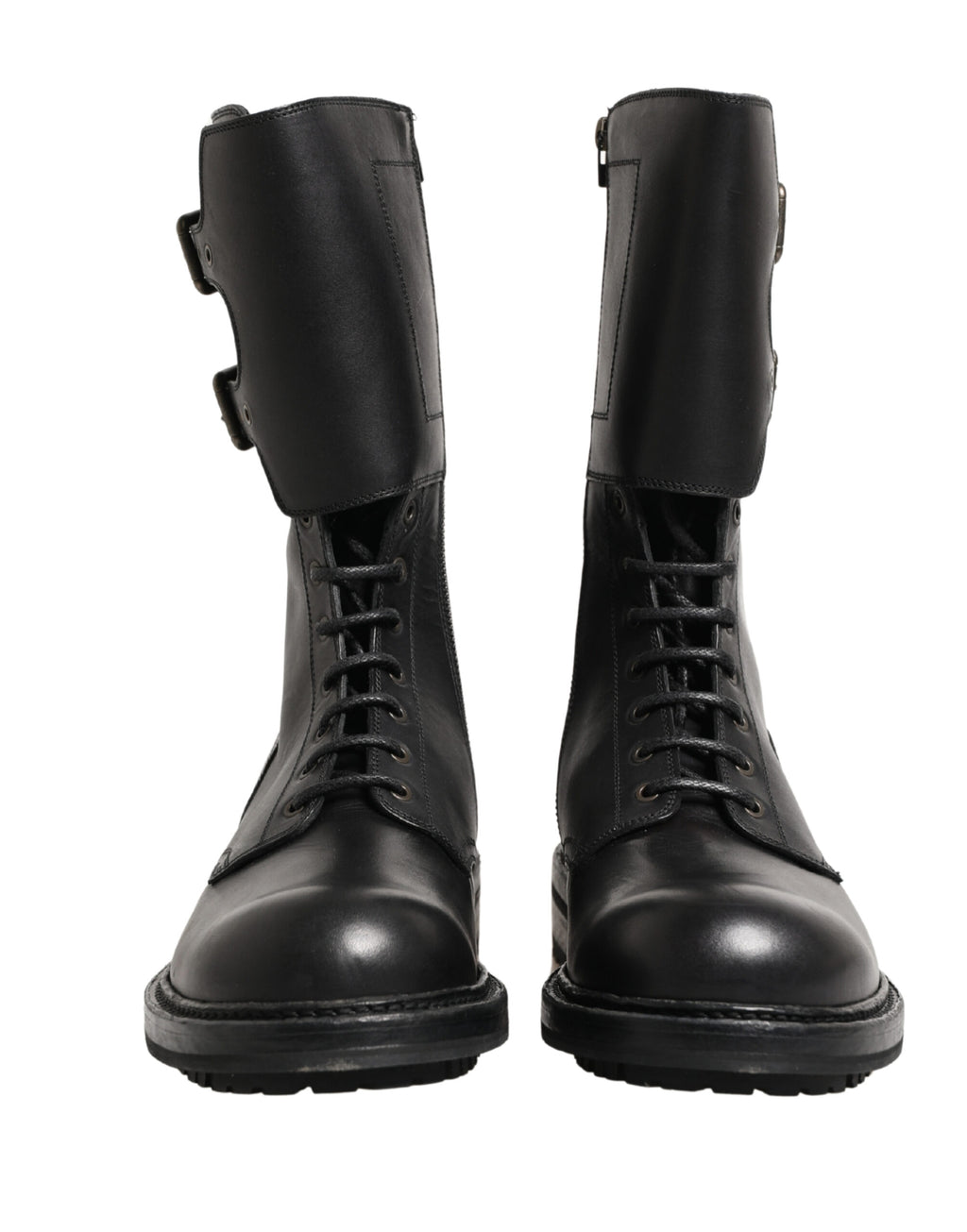 Bottes de combat en cuir noir Dolce & Gabbana avec boucle, style robuste et élégant, pour un look tendance et sophistiqué.