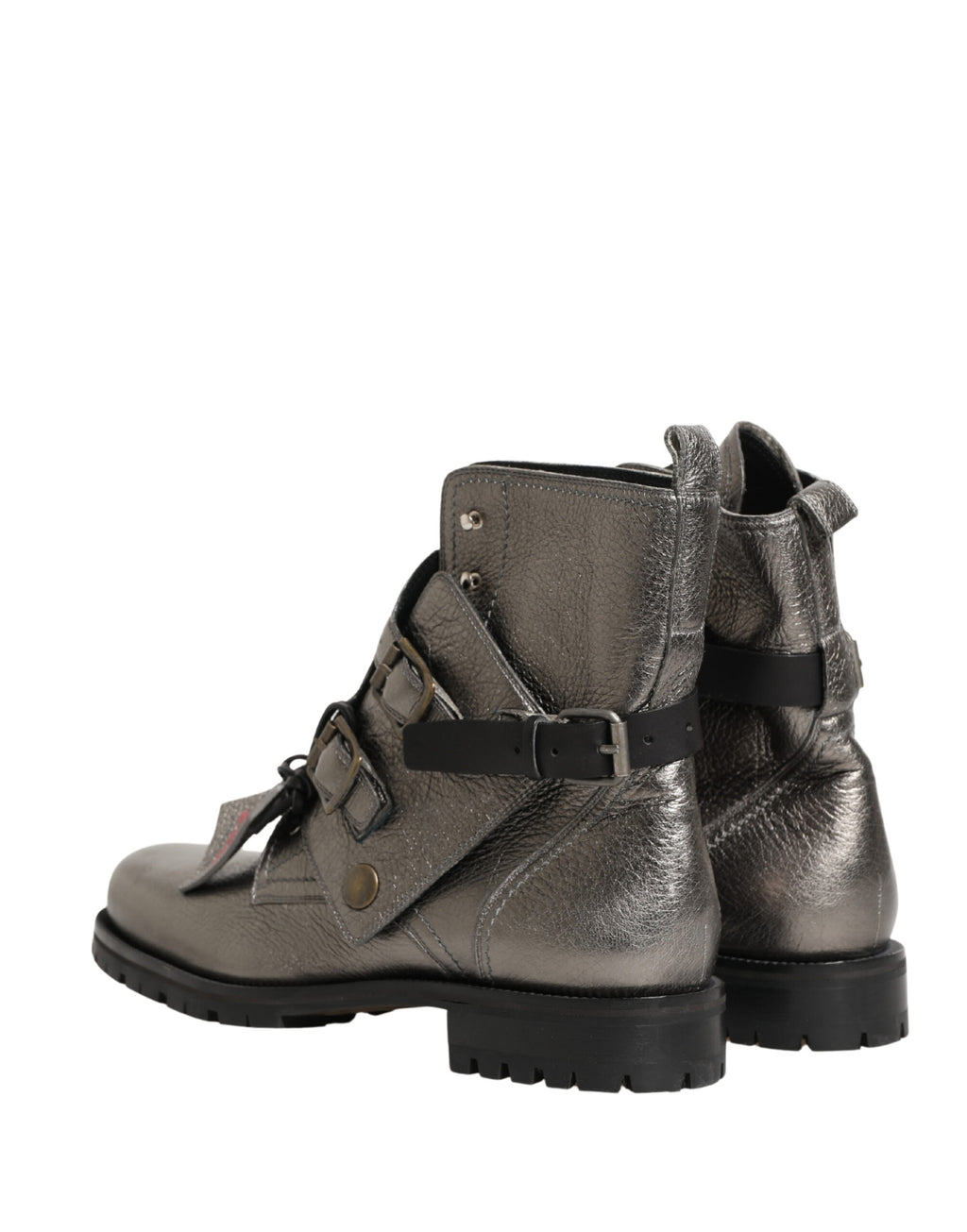 Bottines argentées en cuir métallique Dolce & Gabbana avec boucle à la cheville, chaussures élégantes et tendance.