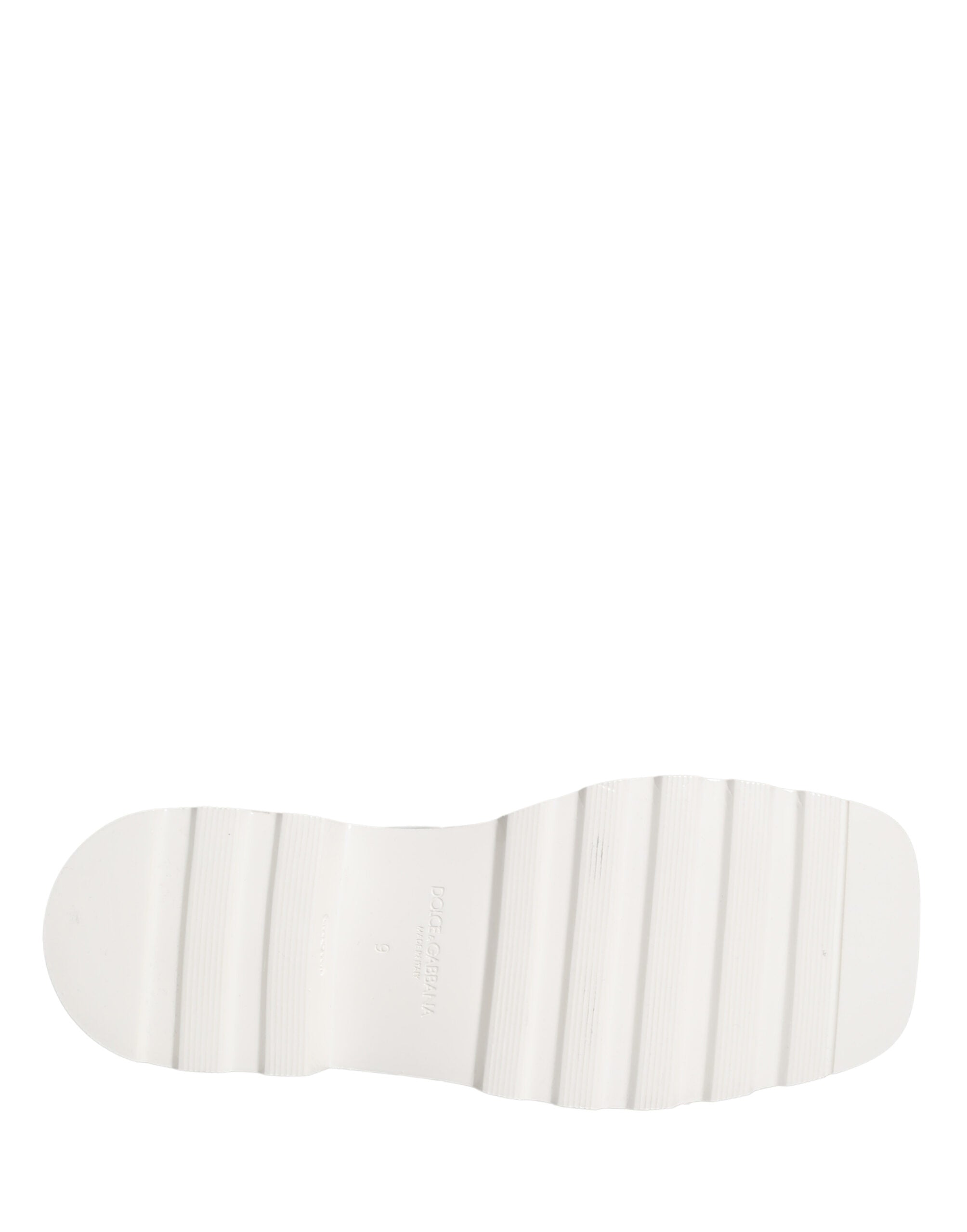 Chaussures Derby en cuir blanc avec semelle chunky de Dolce & Gabbana, style élégant et moderne.