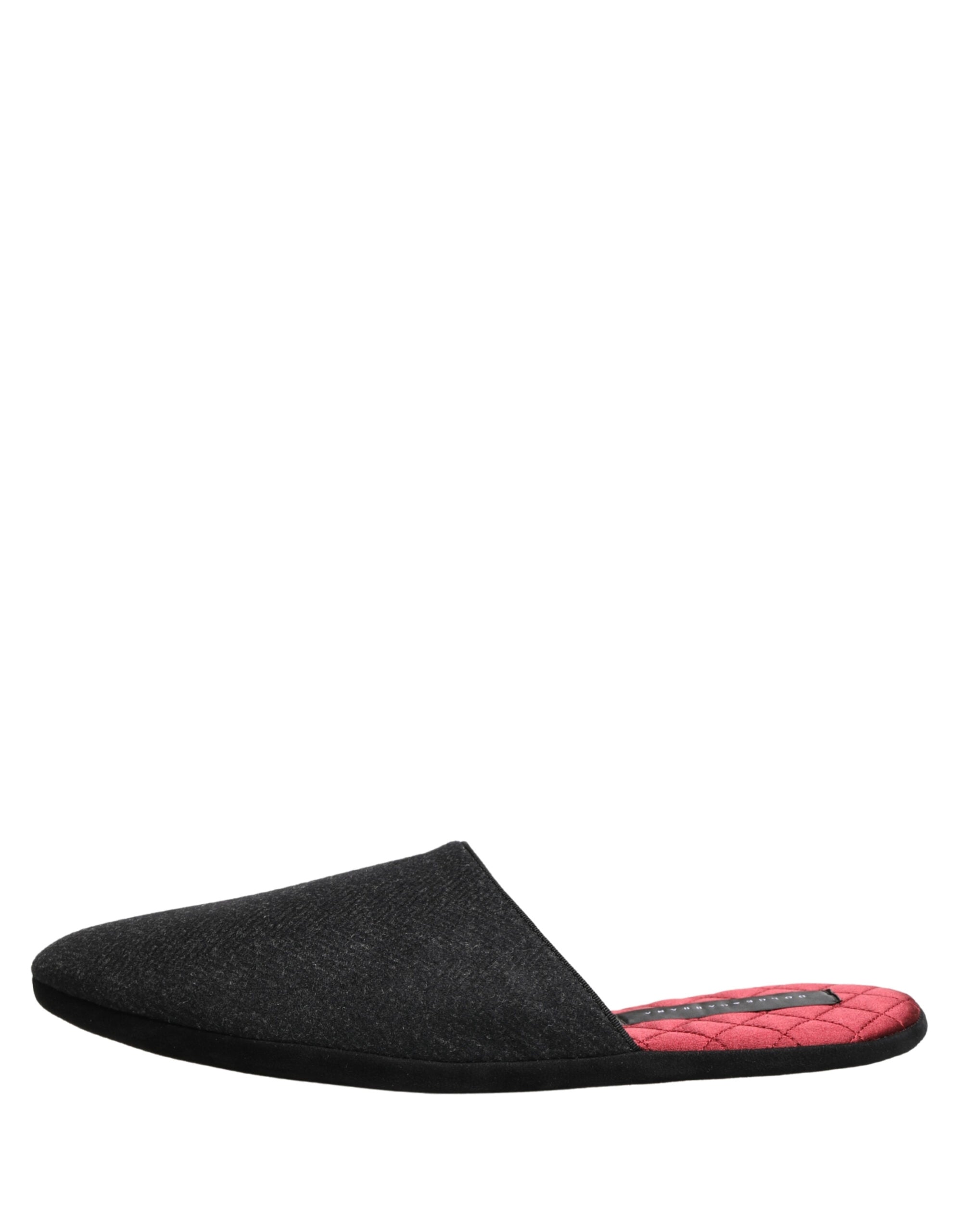 Pantoufles en laine et cachemire anthracite de Dolce & Gabbana avec doublure matelassée, chaussures confortables et élégantes.