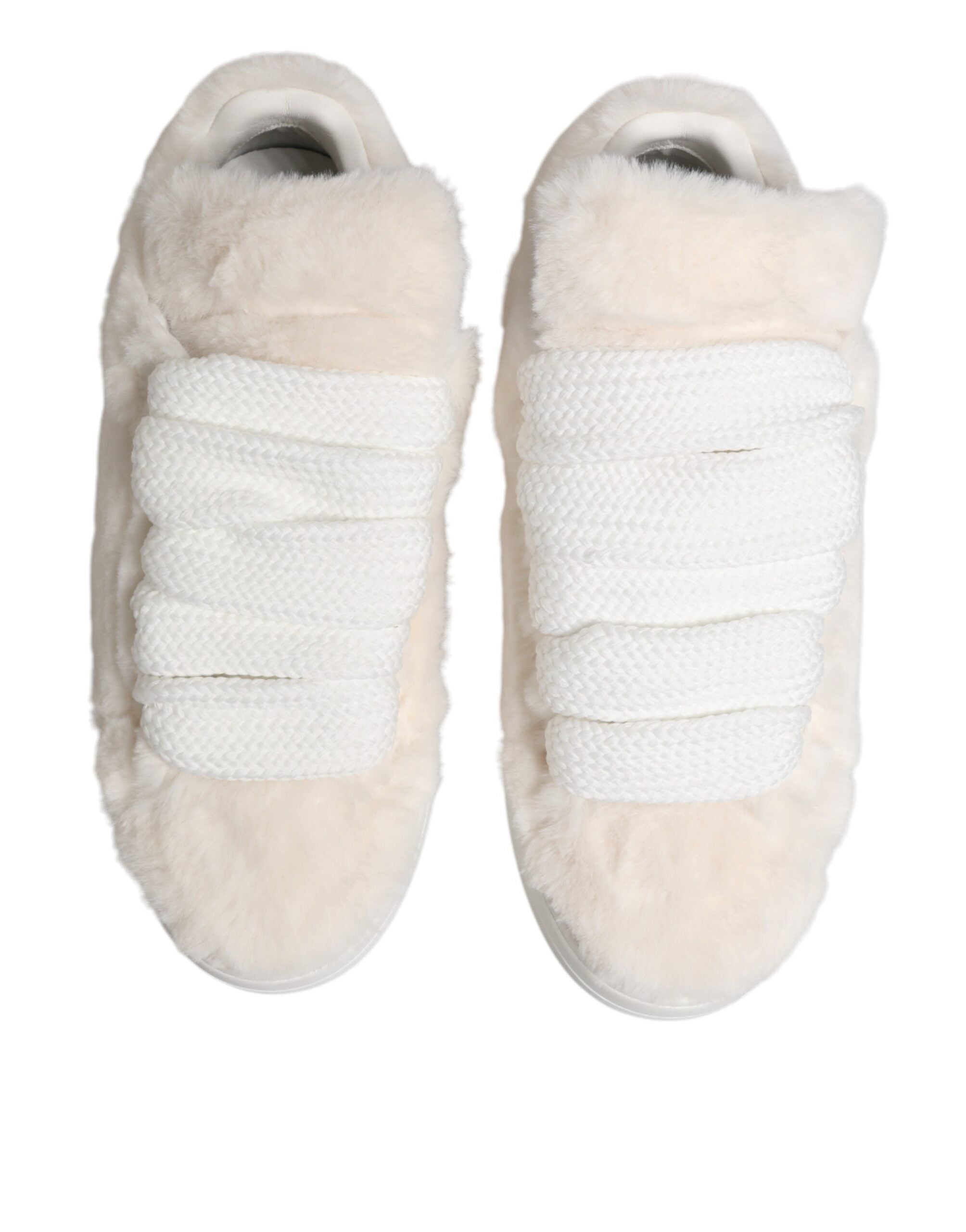 Chaussures sneakers basses en fourrure de shearling blanc Dolce & Gabbana, style élégant et confortable.