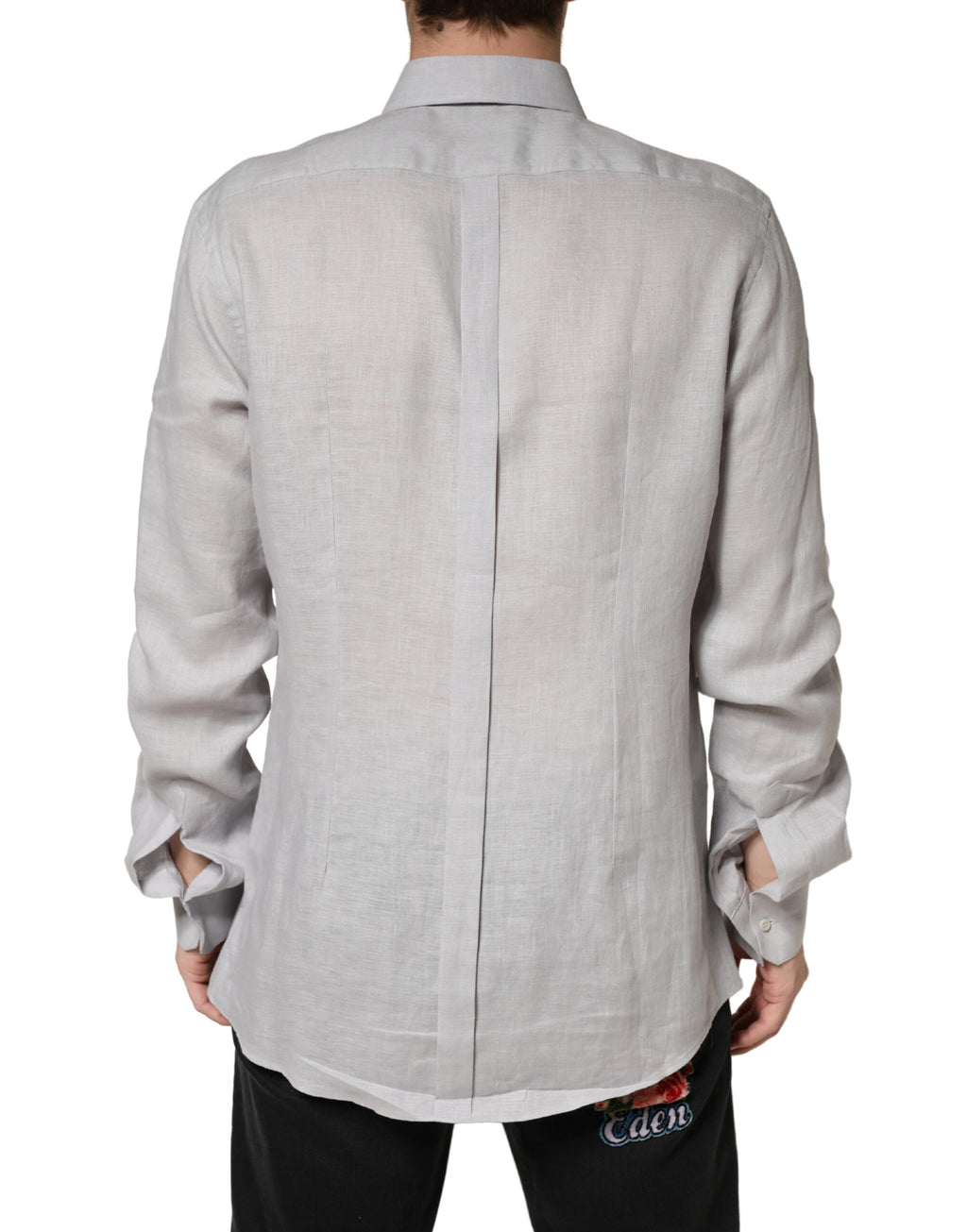 Chemise homme Dolce & Gabbana en lin gris avec manches longues et détails dorés, élégante et sophistiquée.