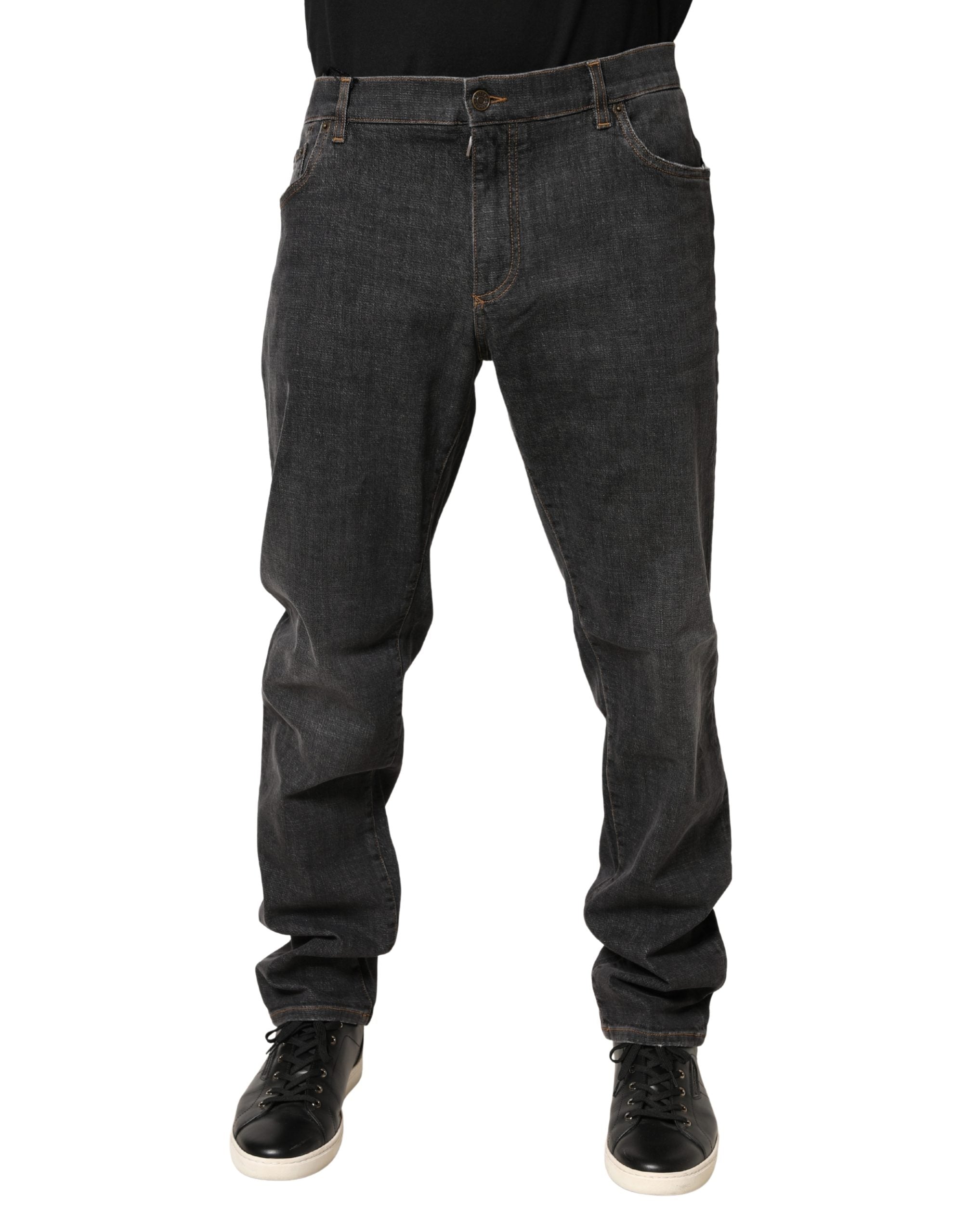 Jeans slim en coton gris foncé Dolce & Gabbana pour homme, coupe ajustée et style moderne, visibles en détail dans l'image.