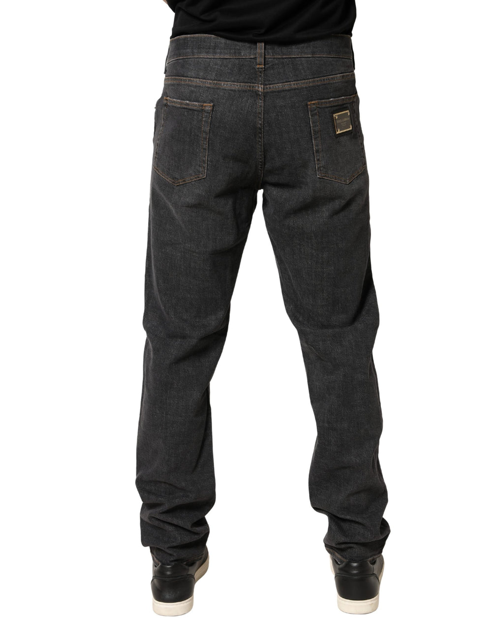 Jeans homme en coton gris foncé Dolce & Gabbana, coupe slim, style denim, visible avec poches et détails modernes.