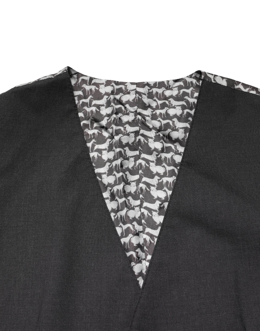 Gilet homme noir en laine Dolce & Gabbana, vêtement formel, ajusté, avec col en v, idéal pour occasions élégantes.