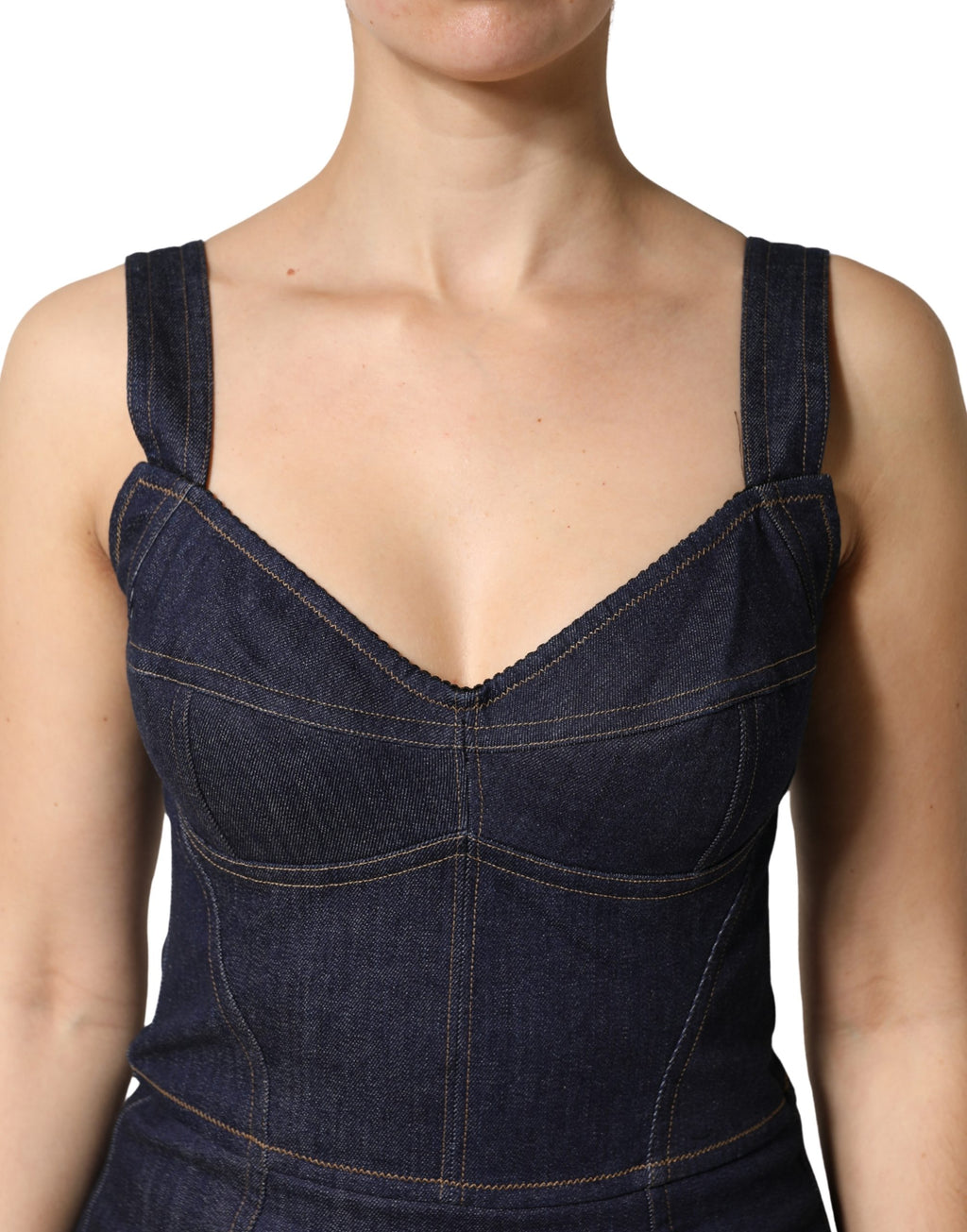 Robe midi en denim coton bleu foncé de Dolce & Gabbana, robe ajustée élégante avec décolleté et manches courtes.