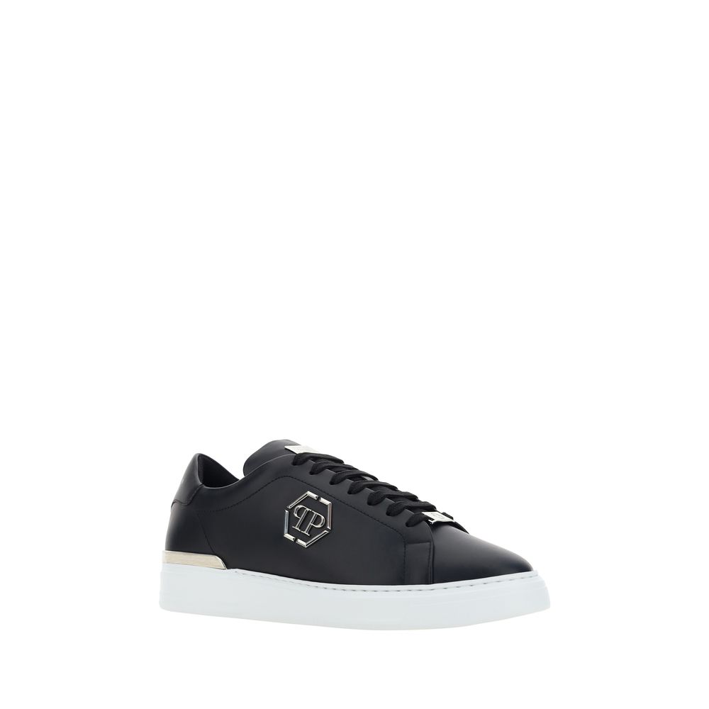Chaussures basses en cuir de veau noir Philipp Plein Bos Taurus, sneakers décontractés avec détails modernes.