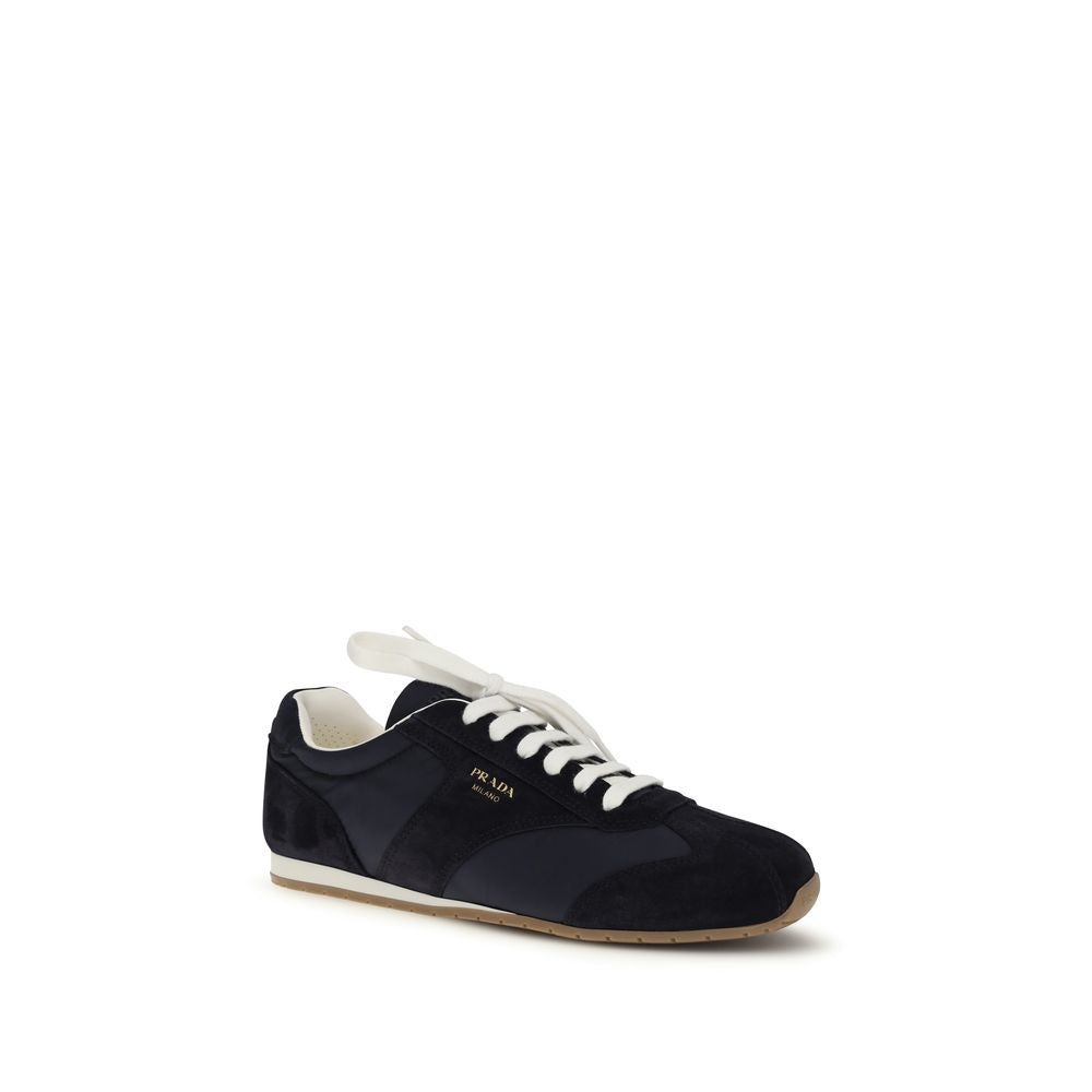 Chaussures de sport Prada Bos Taurus en cuir de veau bleu, baskets athlétiques élégantes et confortables.
