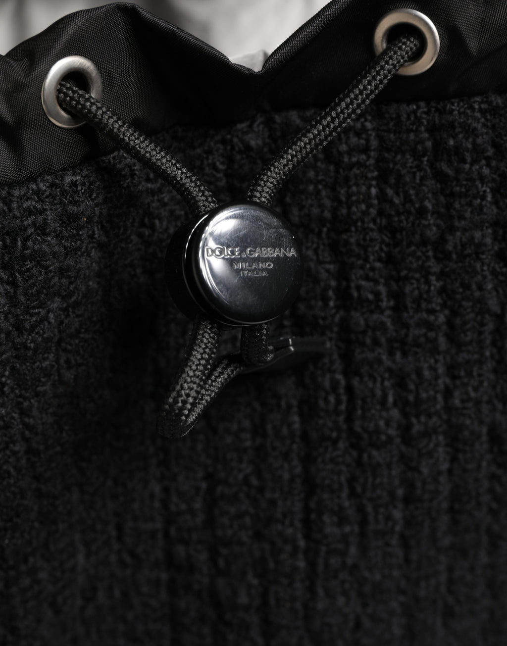 Sac à dos Dolce & Gabbana en tricot de laine mélangée noir, style duffel pour voyager avec poches et bandoulière ajustable.
