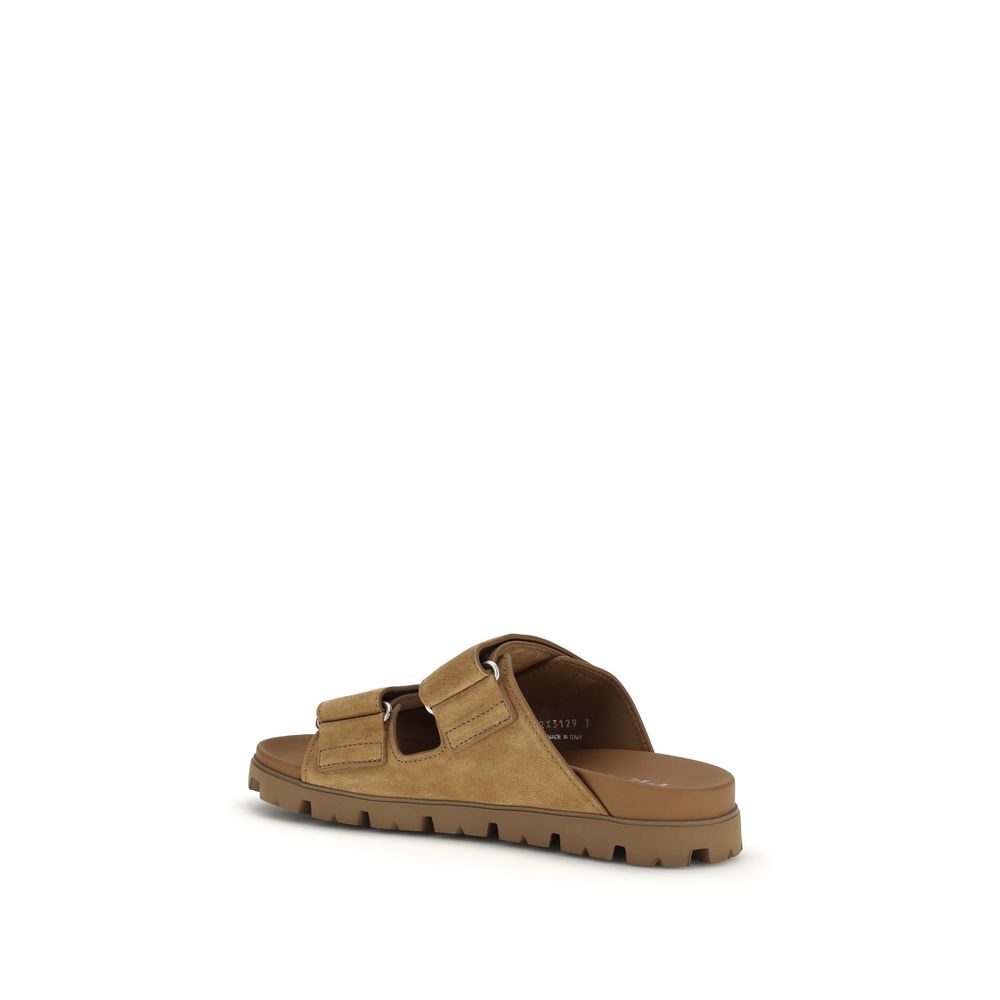 Sandales Prada en cuir de veau marron avec bride Bos Taurus, élégantes et confortables pour femmes.