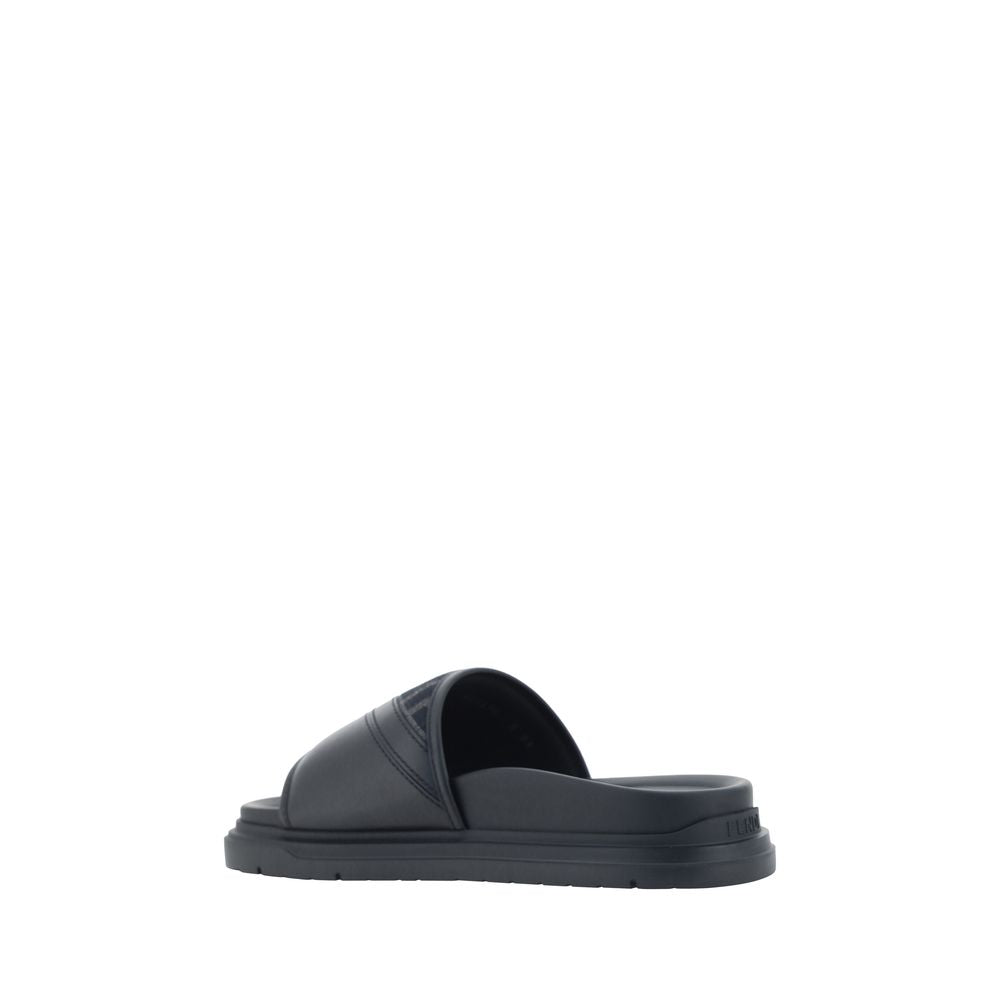 Fendi Flache Sandalen aus grauem Stoff