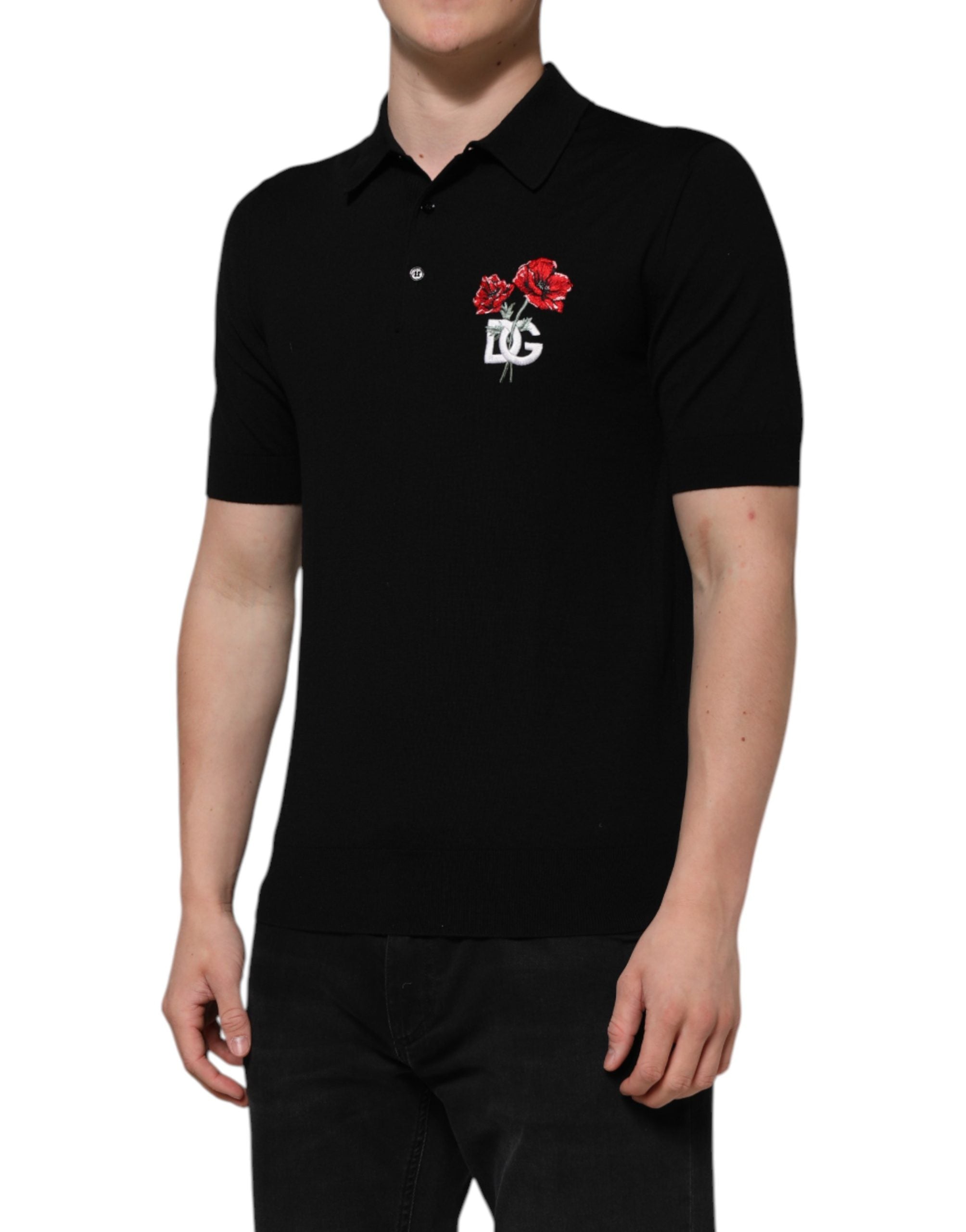 T-shirt à manches courtes Dolce & Gabbana en laine noire avec logo floral, design élégant et moderne, visible sur le produit.
