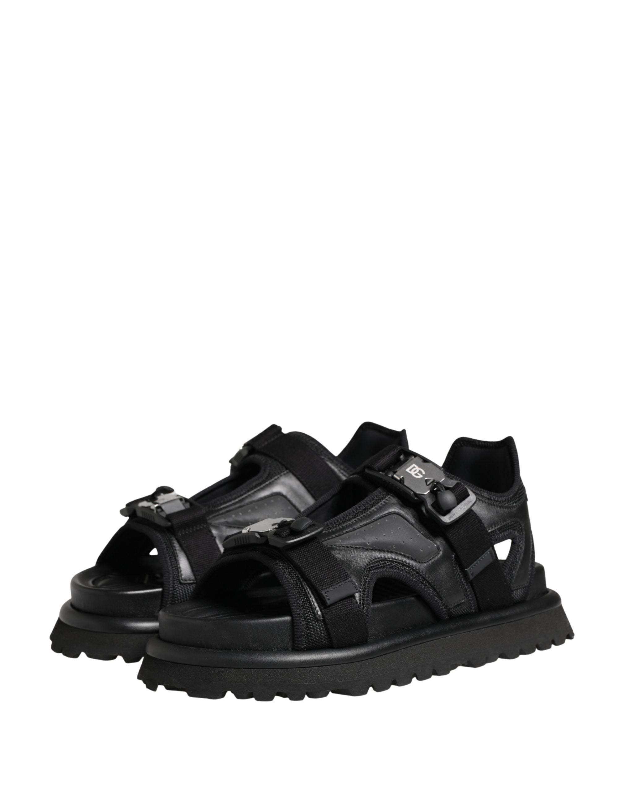 Sandales pour hommes Dolce & Gabbana noires avec logo détaillé, chaussures chunky en cuir élégant.