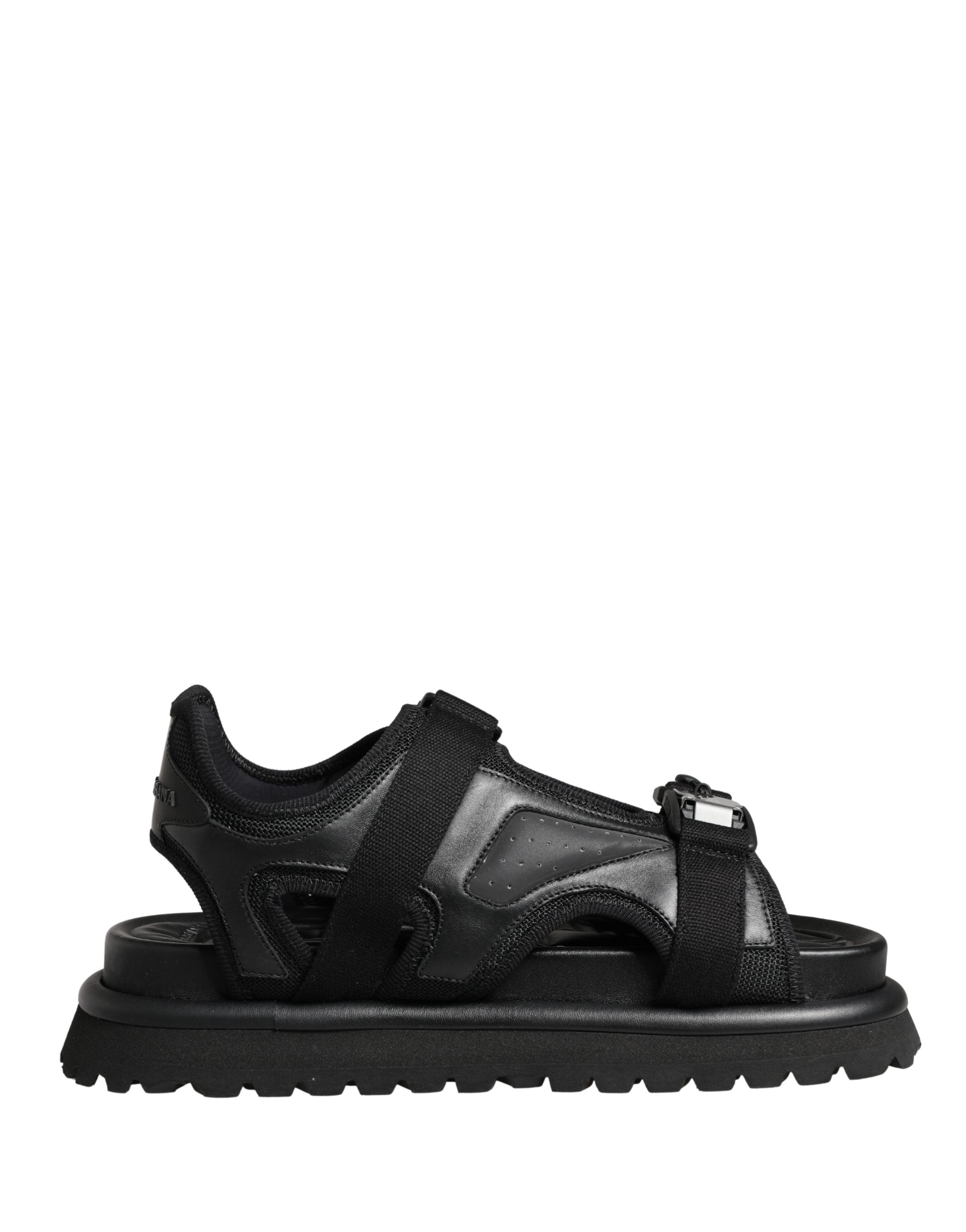 Sandales pour hommes Dolce & Gabbana noires avec logo détaillé et semelle épaisse, chaussures chunky élégantes.