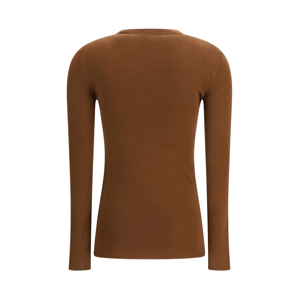 Cardigan en laine marron Prada, pull en maille douillette avec boutons, porté sur un mannequin.