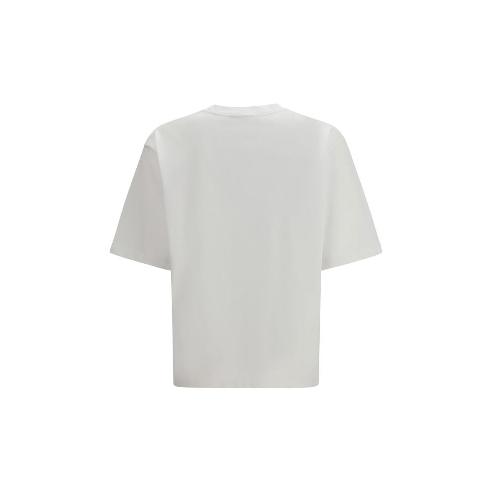 T-shirt blanc en coton de la marque Dsquared², coupe classique avec logo discret, porté sur mannequin.