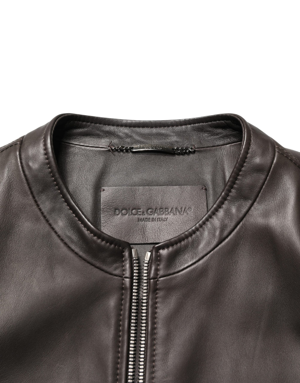 Veste moto en cuir d’agneau noir de Dolce & Gabbana avec fermeture éclair intégrale, style élégant et moderne.