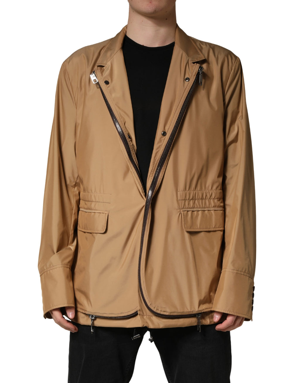 Veste marron Dolce & Gabbana à simple boutonnage, coupe en couches, style élégant et sophistiqué.