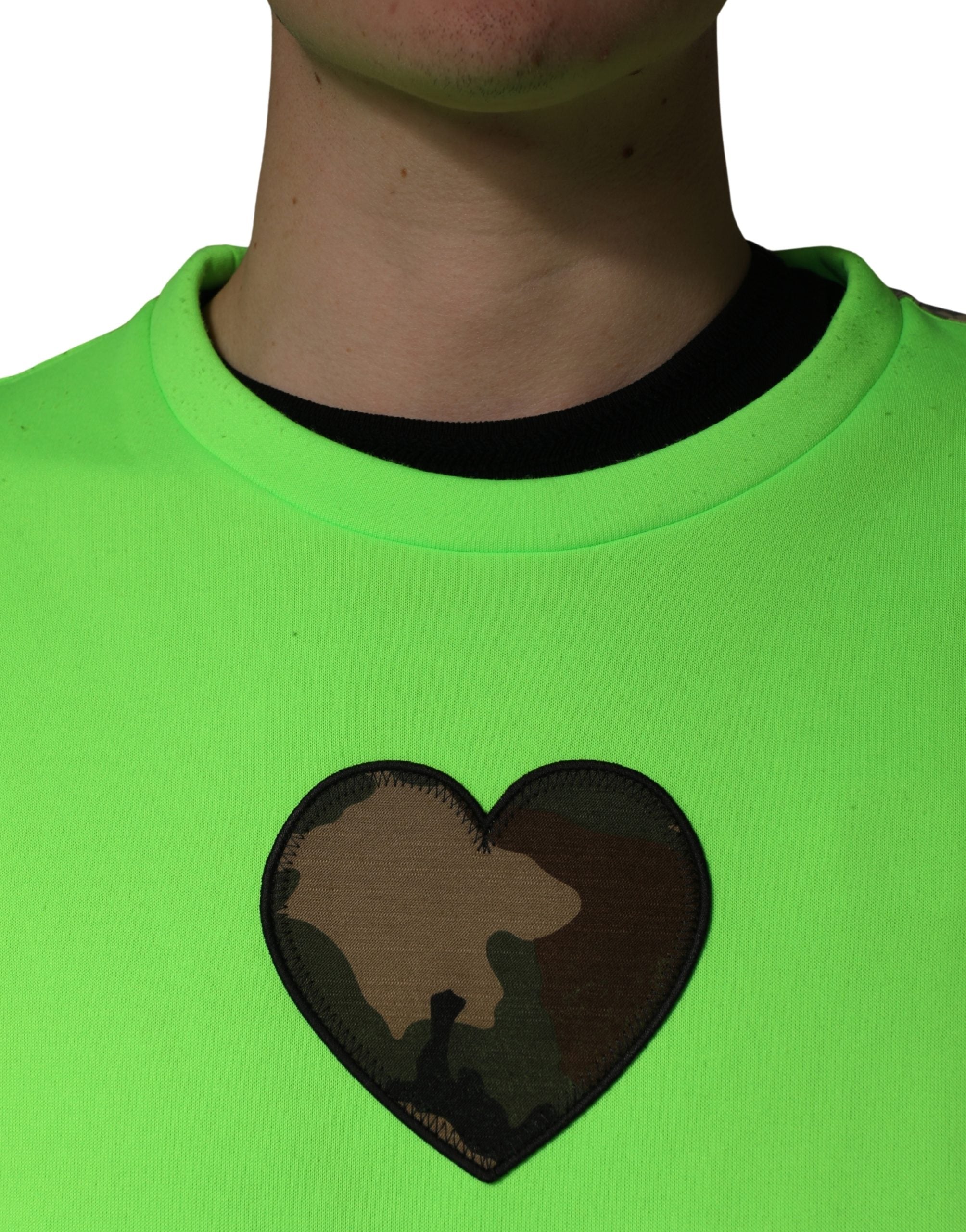 Sweatshirt homme Dolce & Gabbana rose et vert à patchwork de cœurs, sweat à capuche mode et confortable.