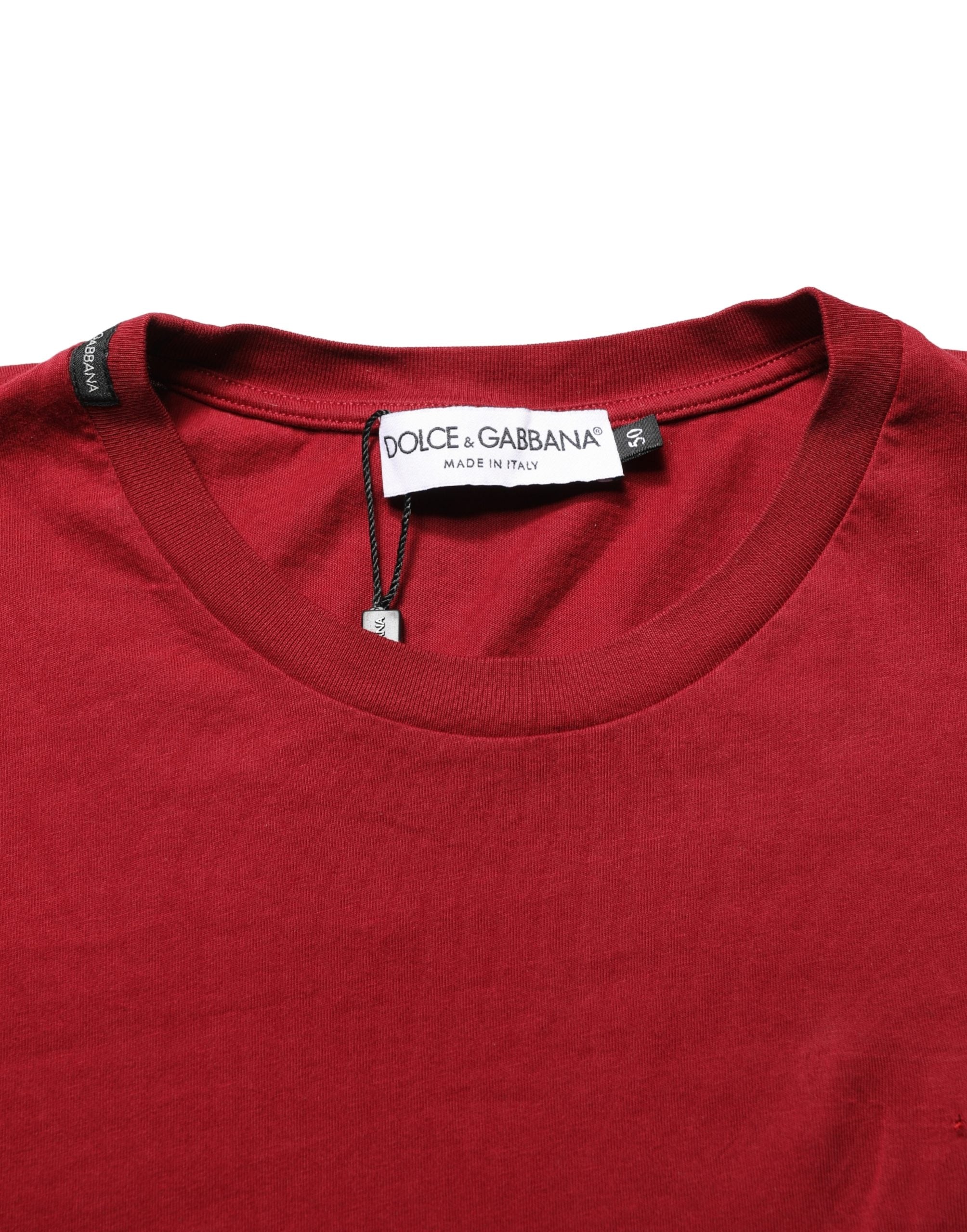 T-shirt à manches courtes en coton bordeaux de Dolce & Gabbana, col rond, style décontracté et élégant.